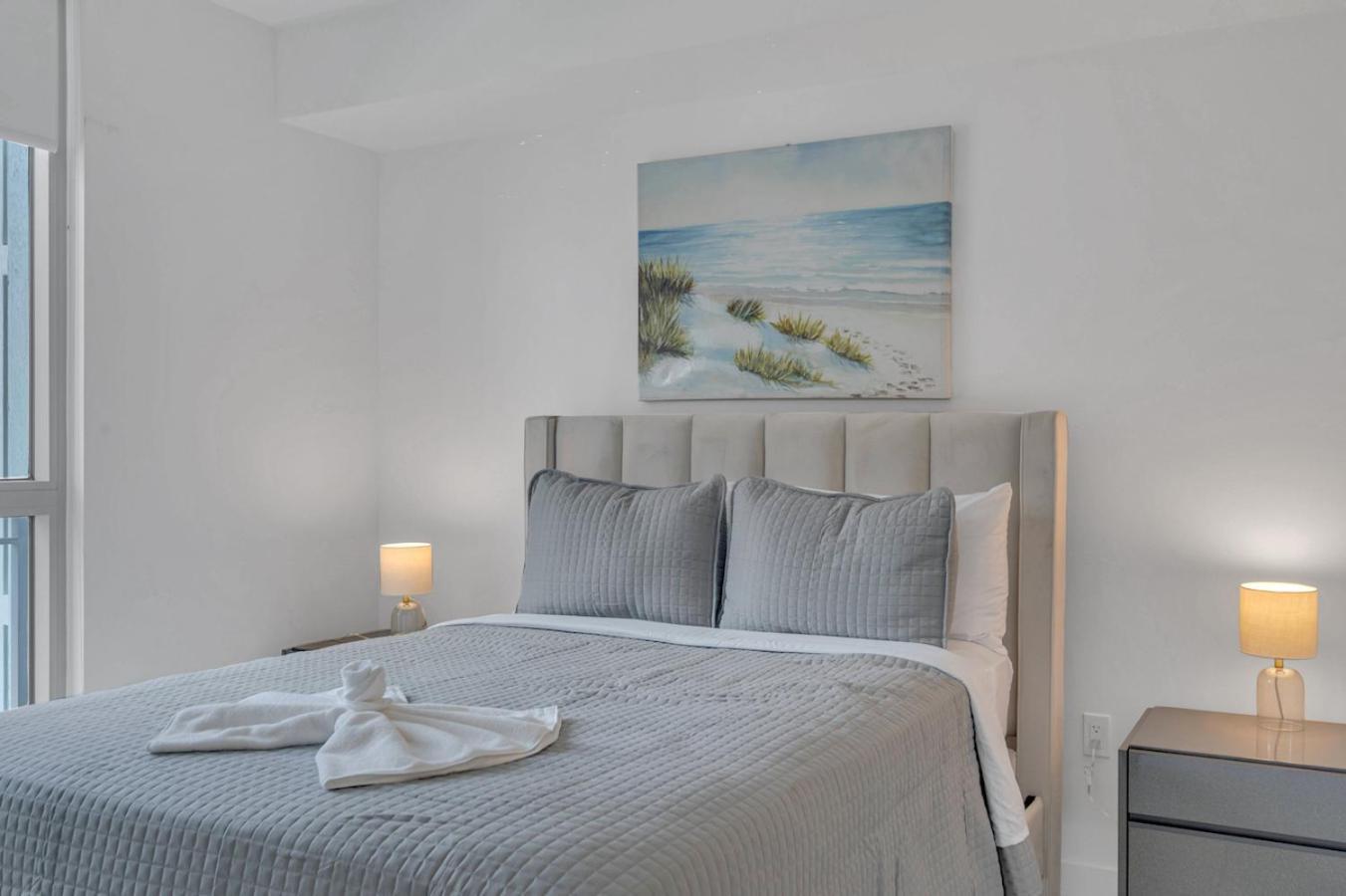 Appartement Centrally Located 2 Bed In The Heart Of Downtown With Free Parkin