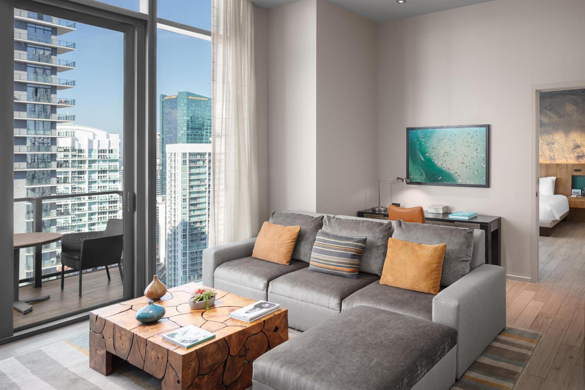 Hotel East Miami