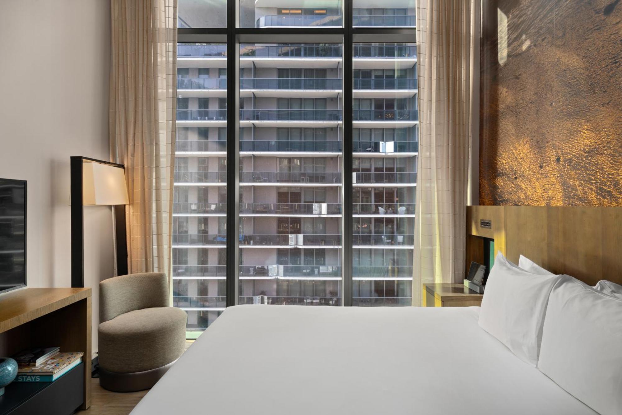 Hotel East 4*