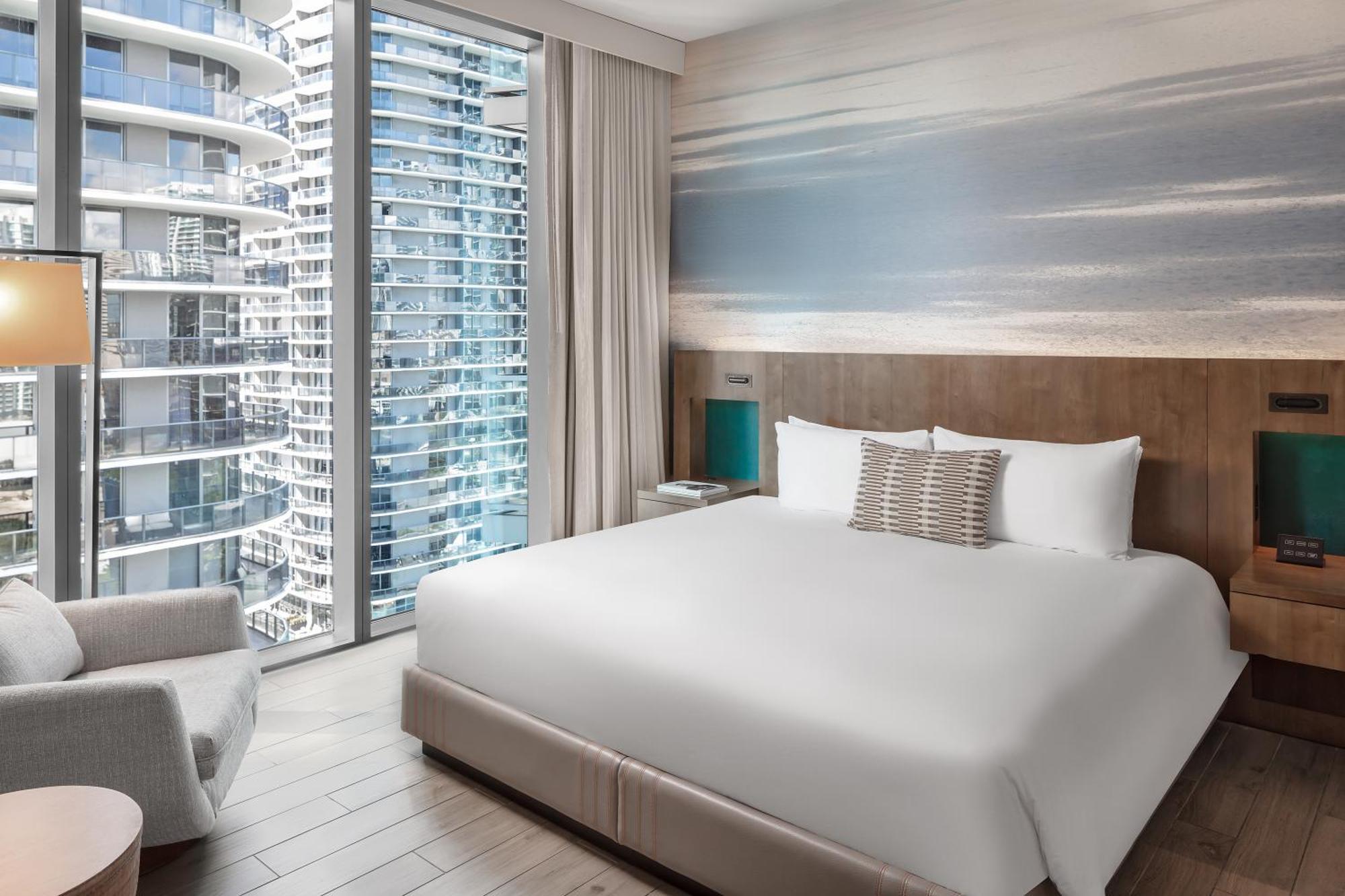 Hotel East 4*