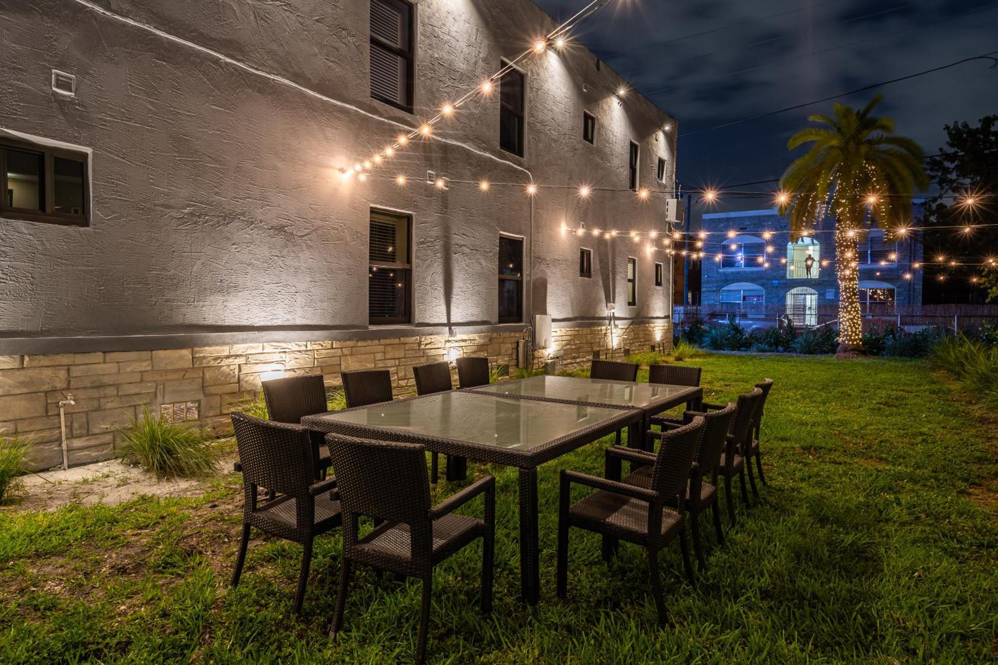 Incredible Comfort: Awesome With Parking Apartment Miami