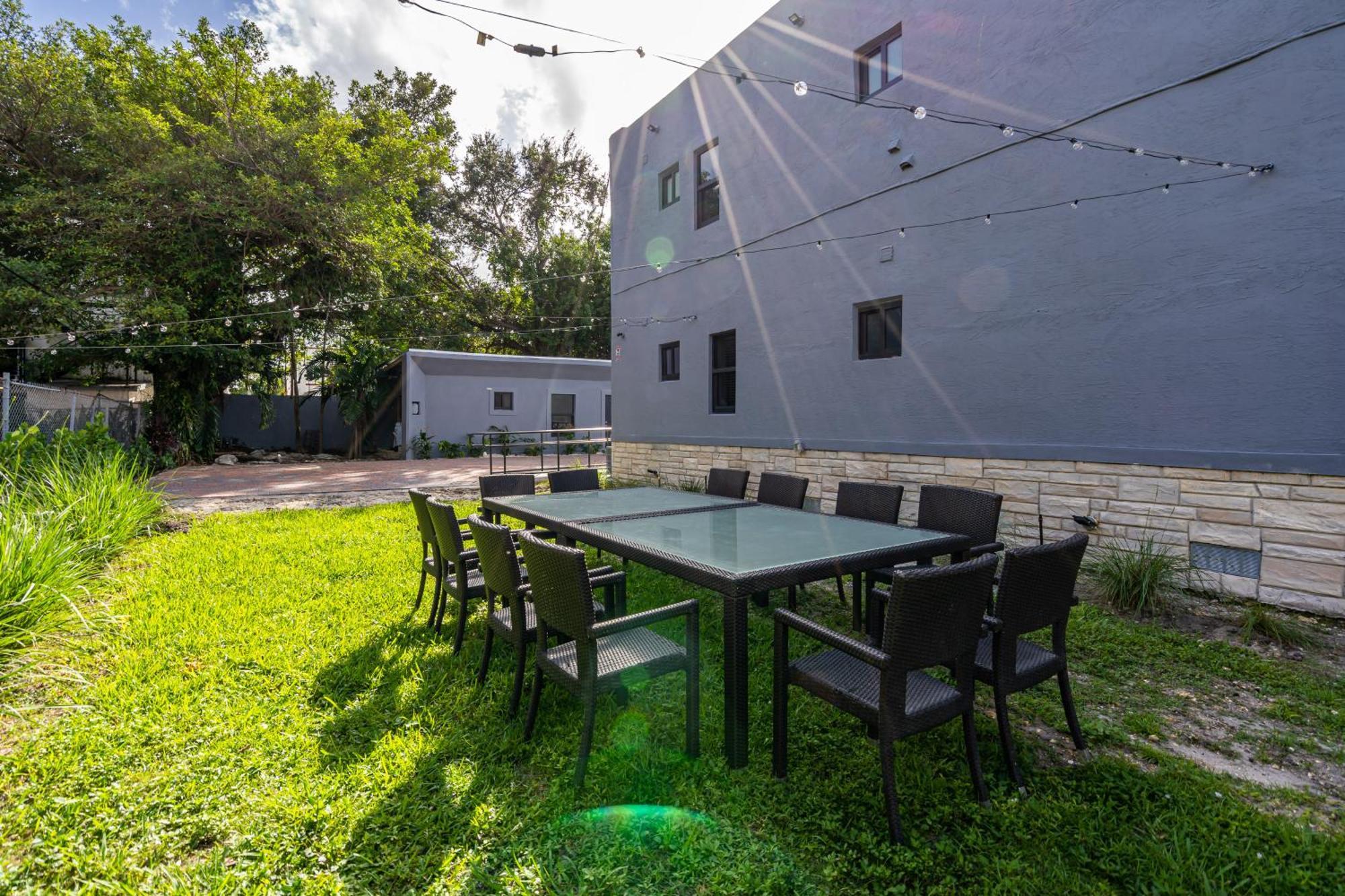 Incredible Comfort: Awesome With Parking Apartment