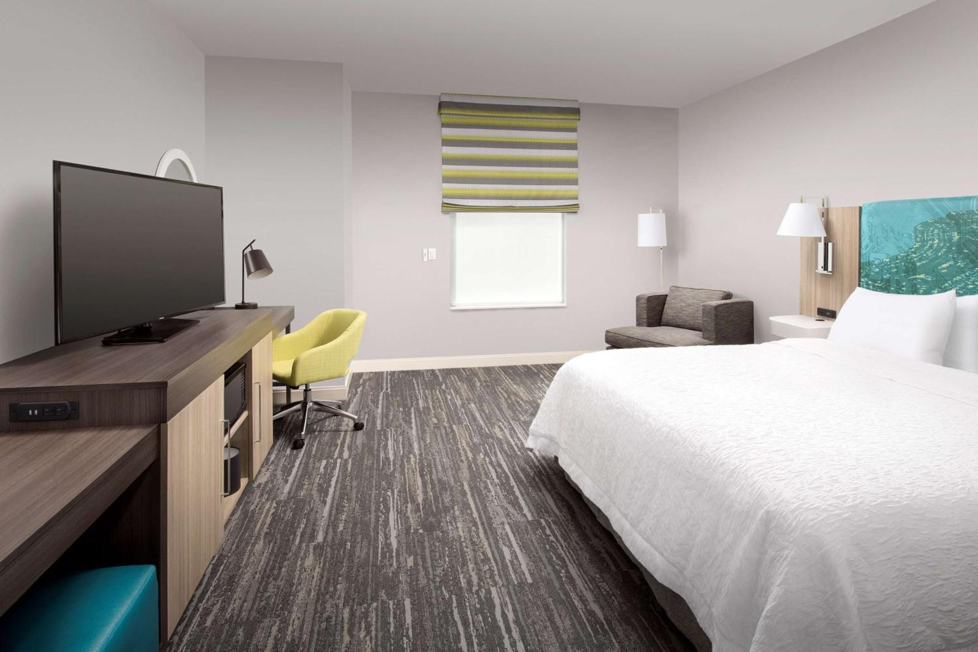 Hotel Hampton Airport East