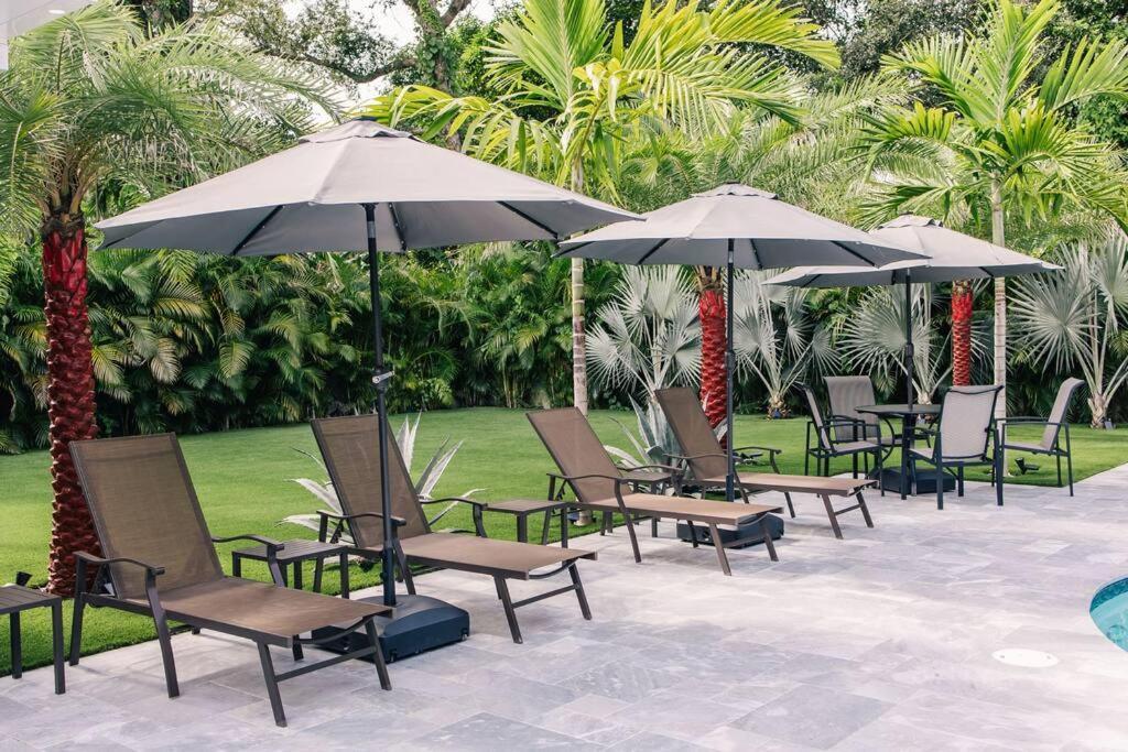 With Outdoor Sauna, Outdoor Bar And Pergola With Games Villa