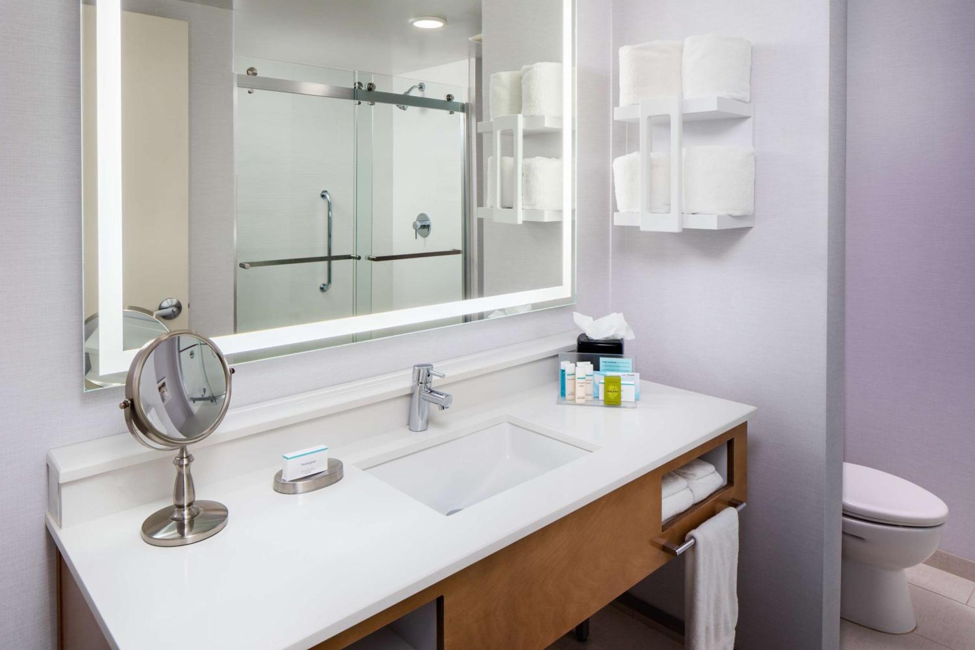Hampton & By Hilton Downtown/brickell Miami