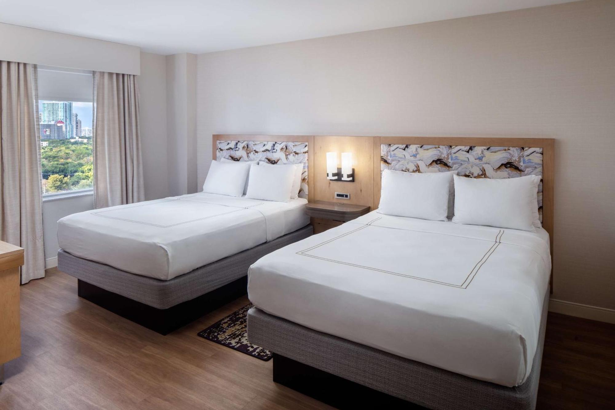 Hampton & By Hilton Downtown/brickell