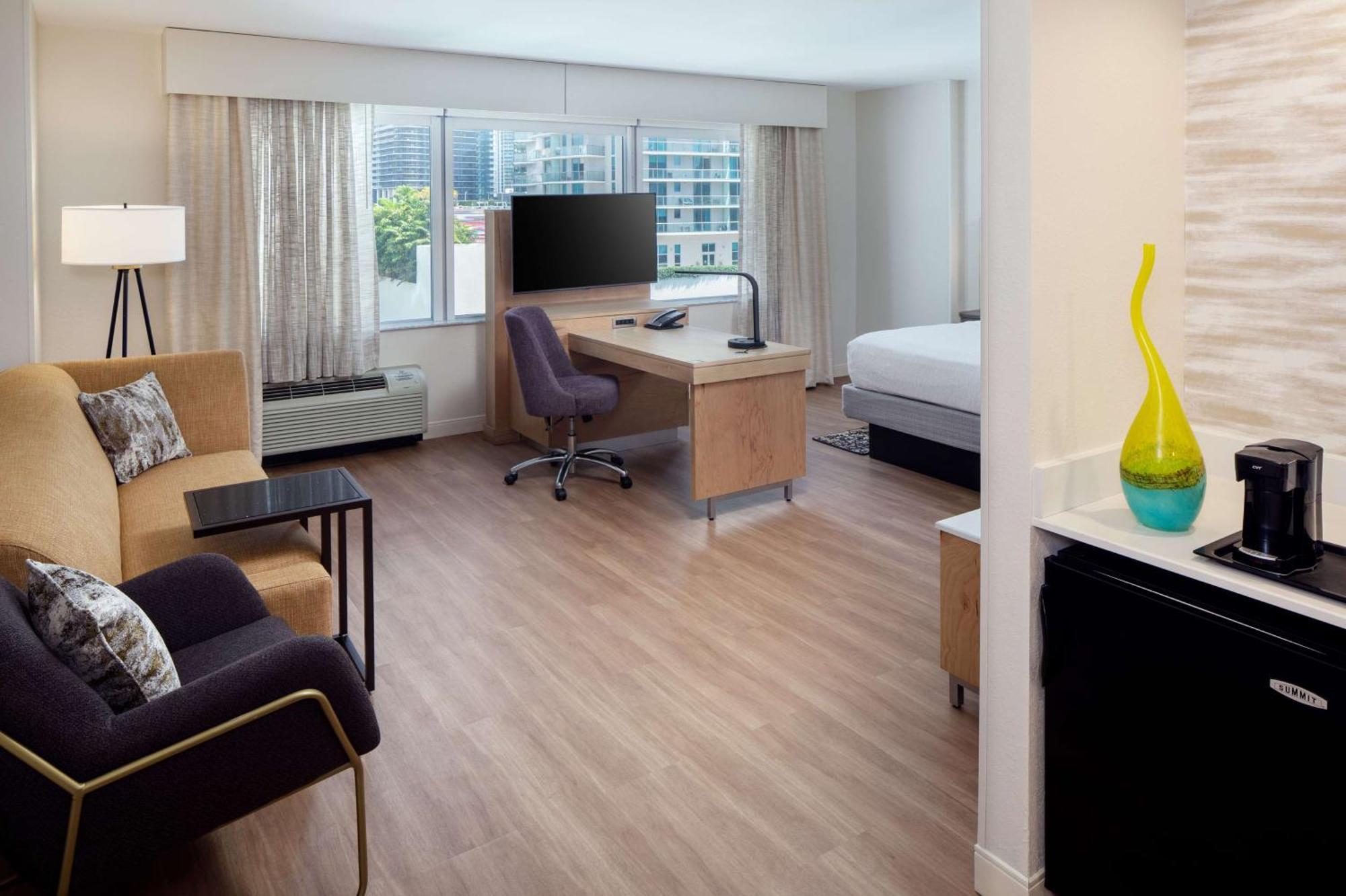 Hampton & By Hilton Downtown/brickell Miami