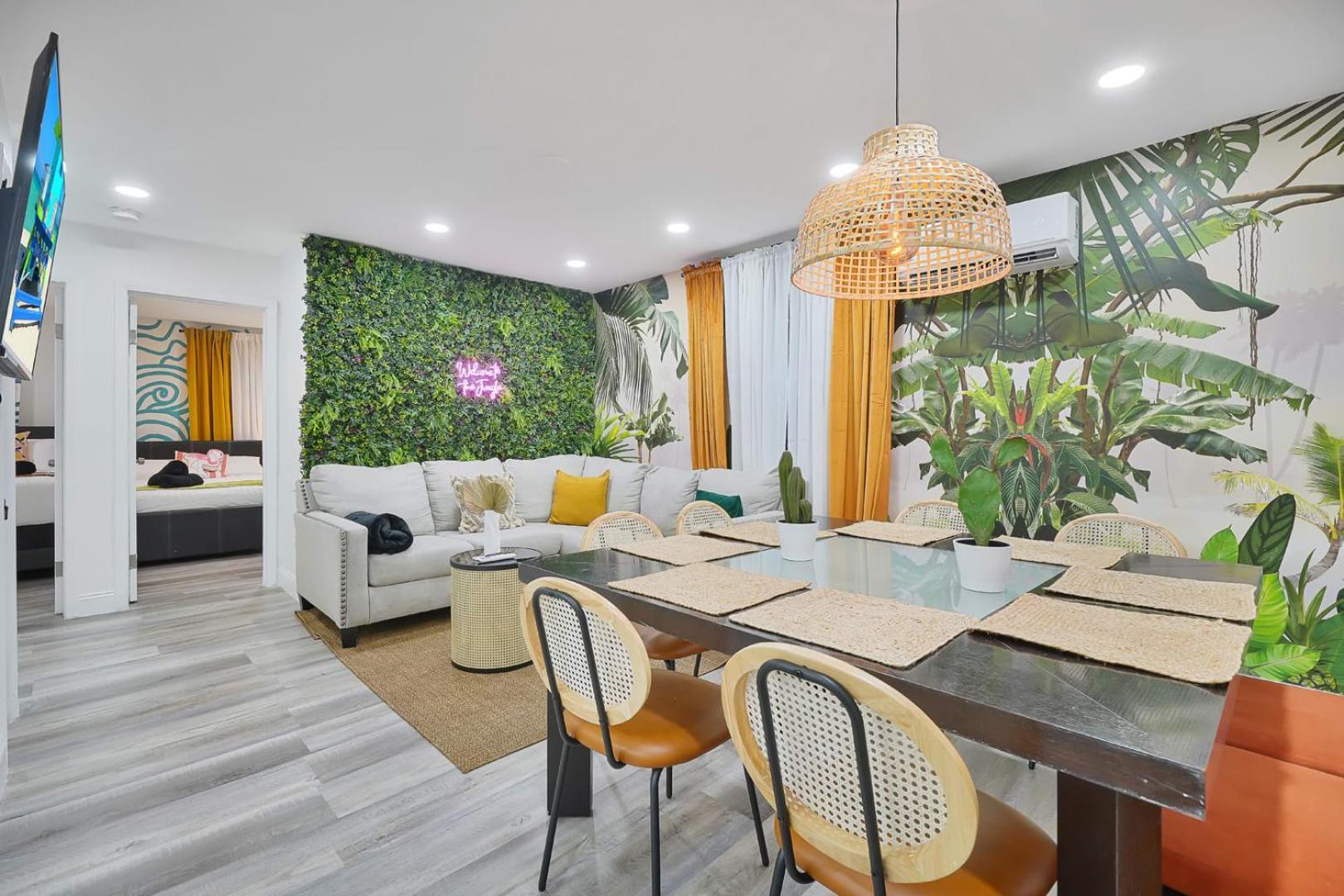 Holiday home Vacay Spot Wynwood: Urban Jungle Oasis With Massage Shower & Bbq Patio *
