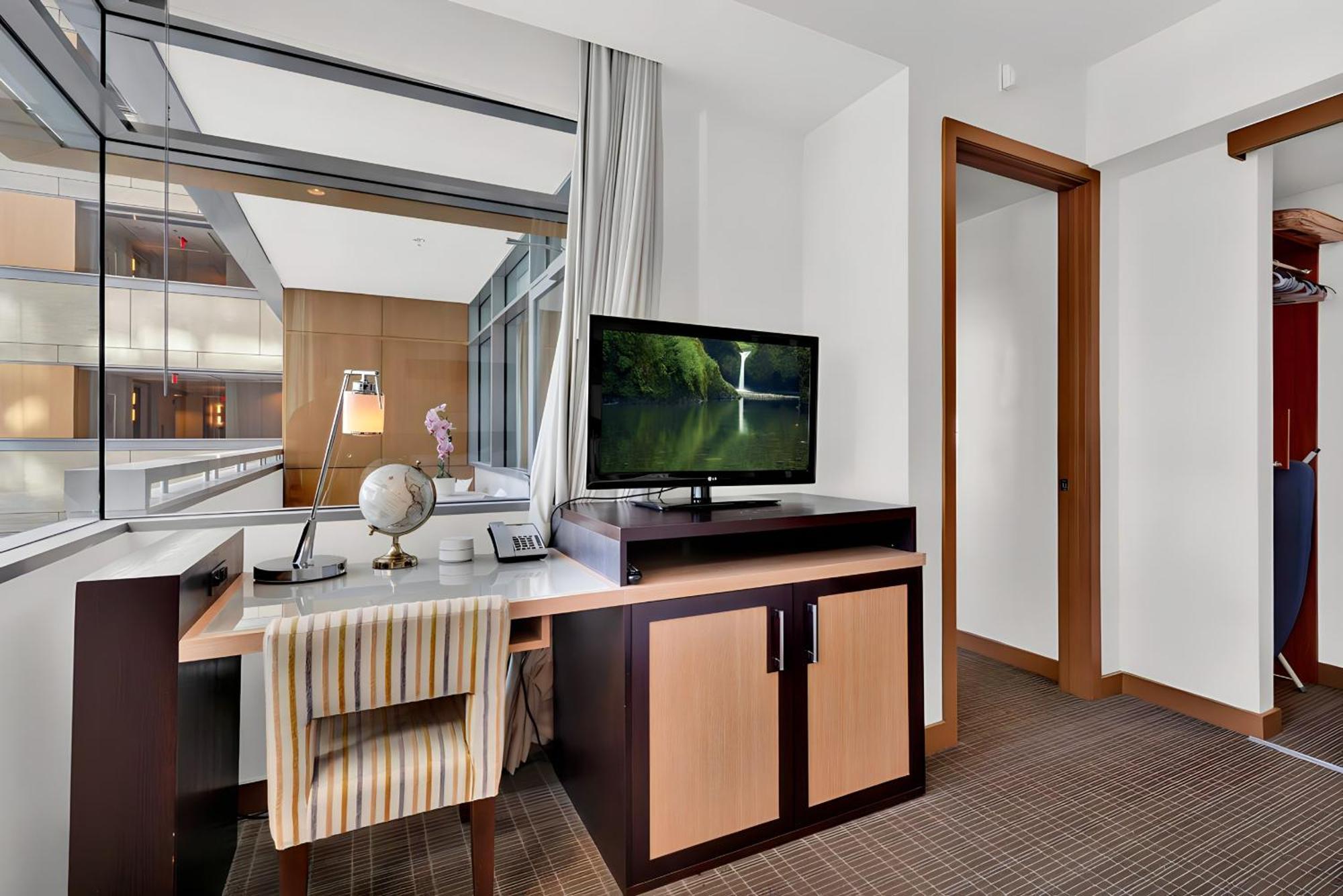 Brickell Bliss - Luxury Apartment