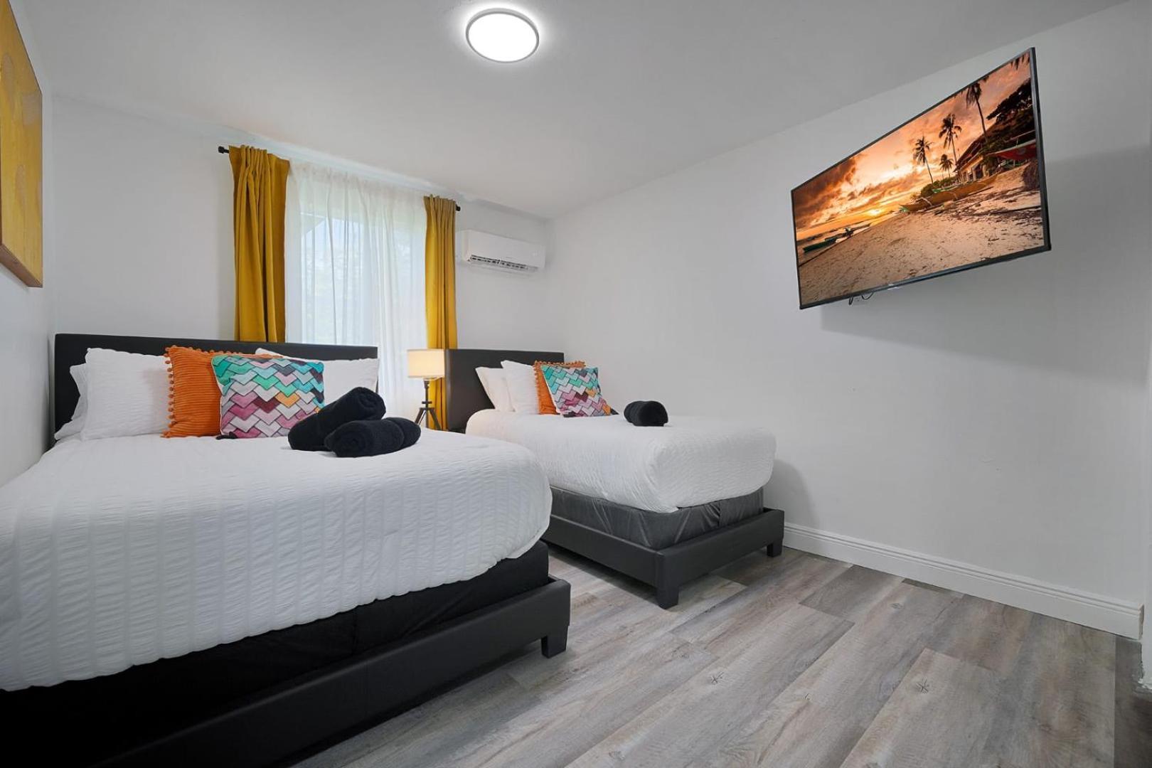 Ferienhaus Vacay Spot Wynwood Jungle Fever Shower Massage Jets, Bbq, Patio Led Vibes, Prime Loc! 6 Blocks Away From Bars, Nite Clubs, Res, Shops *