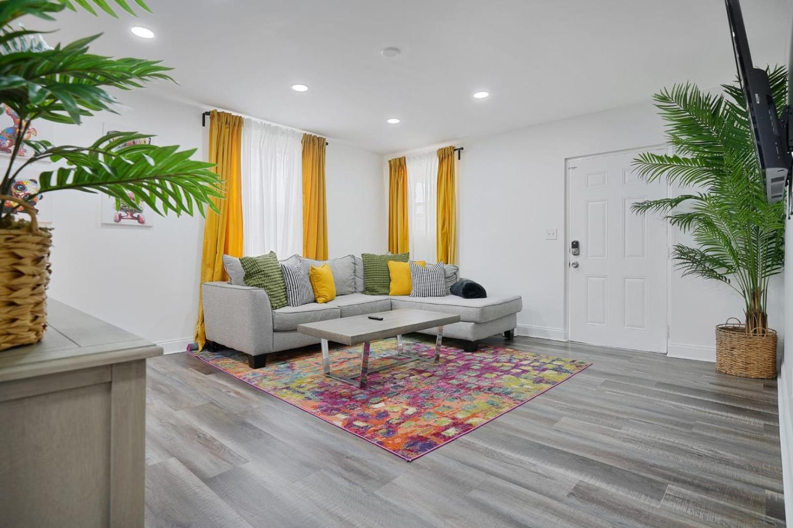 Vacay Spot Wynwood: Urban Comfort With Patio & Bbq Holiday home *