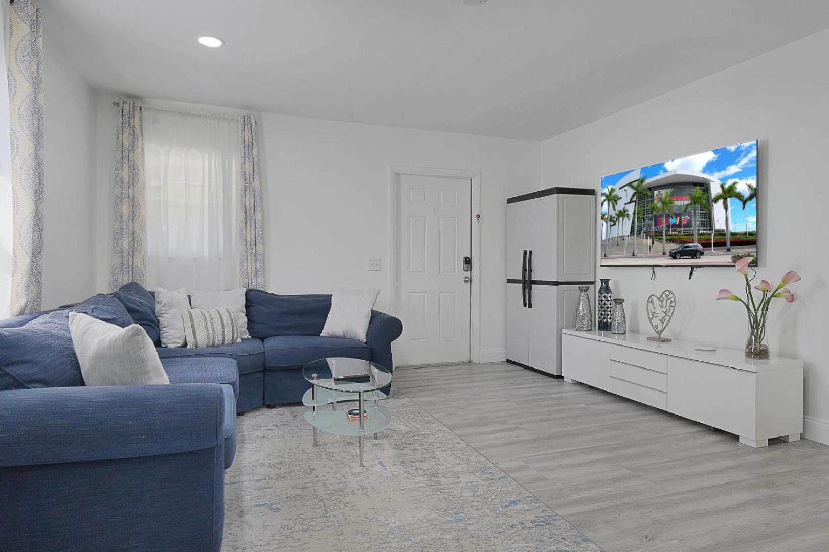 Vacay Spot Wynwood Comfort 2 Kitchen 2 Bbqs Patio Vibes, Prime Loc! 6 Blocks Away From Bars, Nite Clubs, Res, Shops Ferienhaus