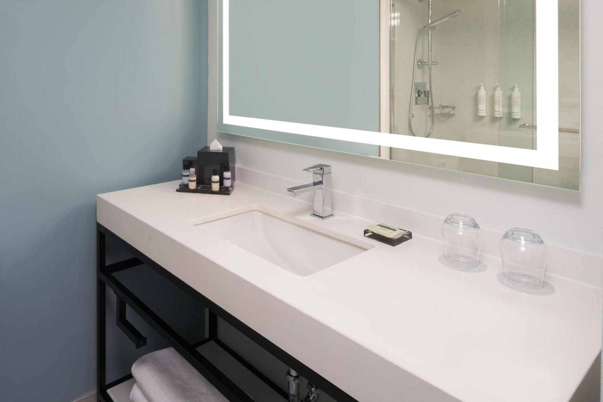 Hotel Marriott Biscayne Bay 4*