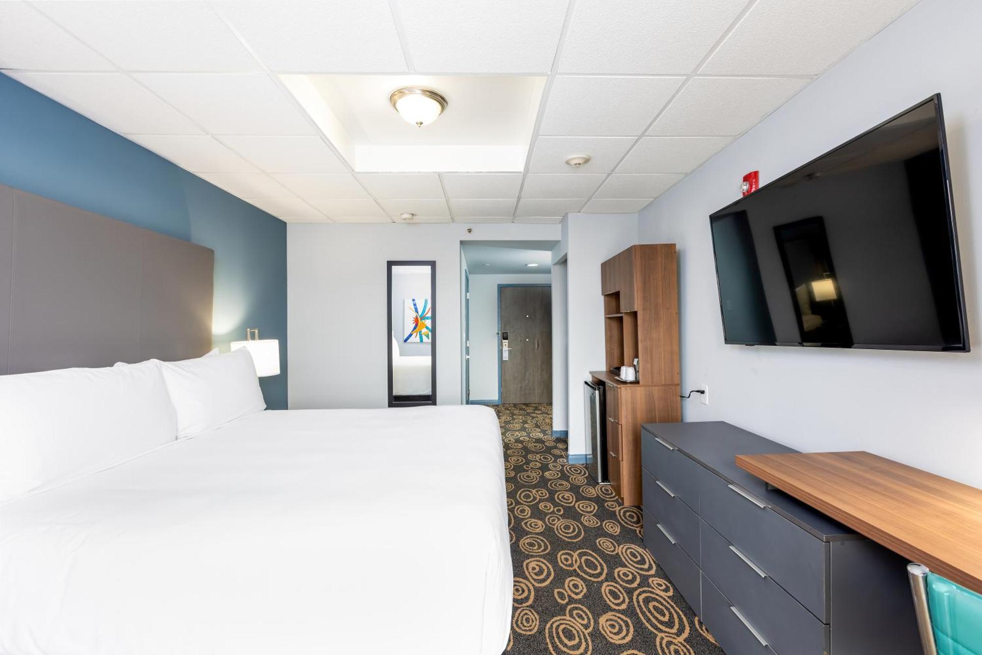 Hotel Regency Airport 3*
