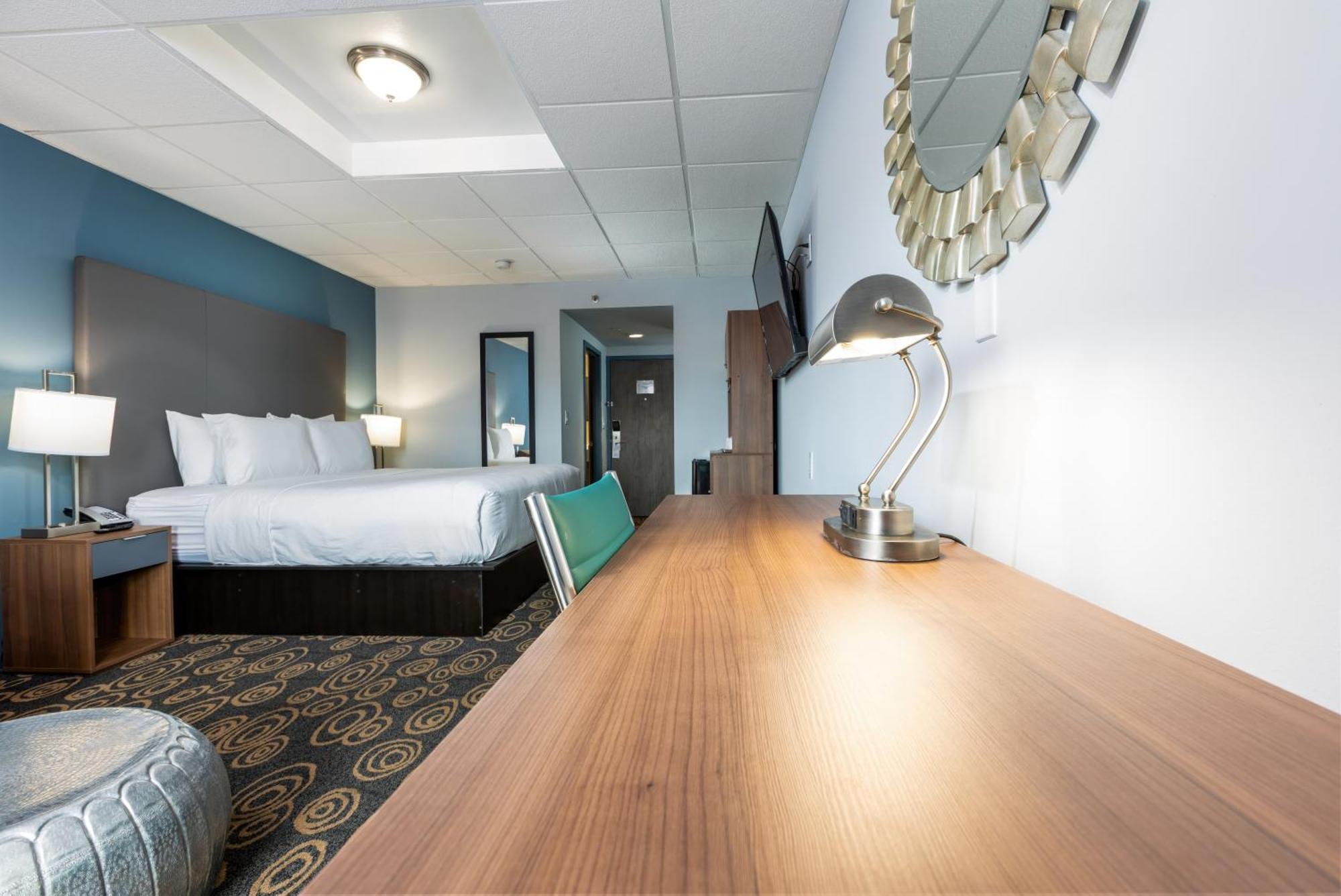 Regency Airport Hotel
