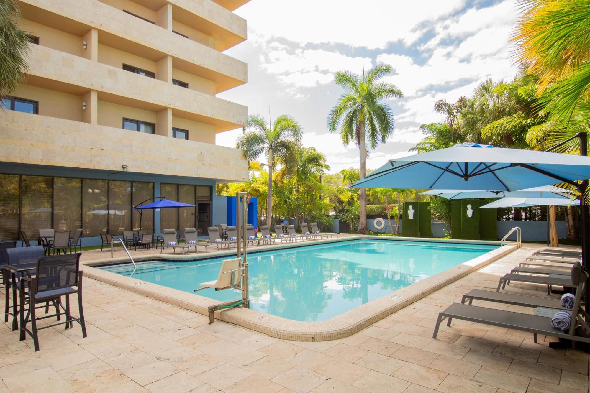 Hotel Regency Airport Miami