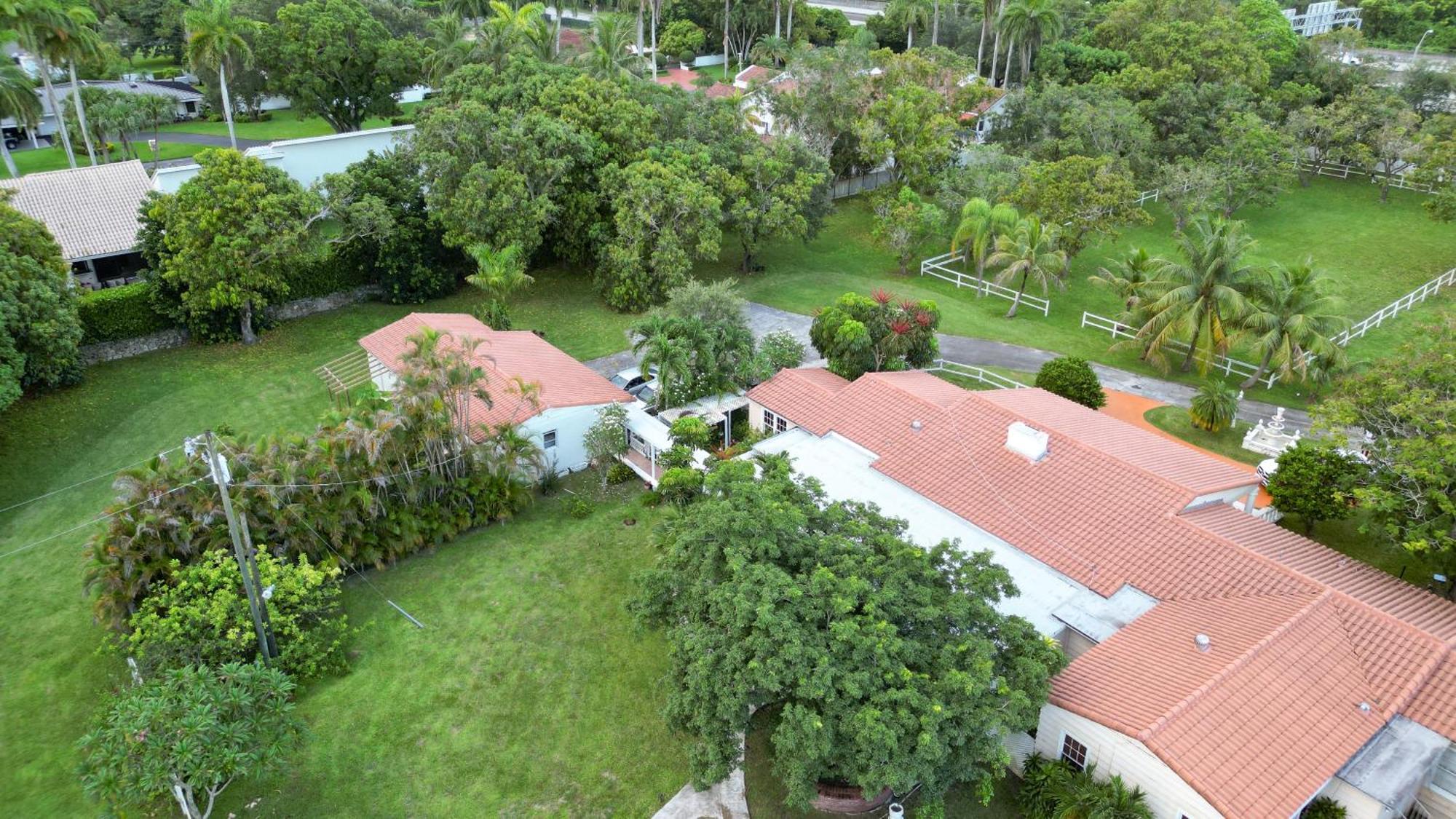 La Finca Holiday home *