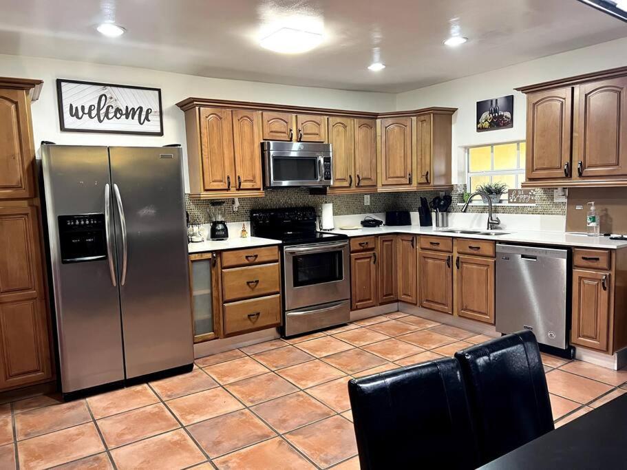 Adorable 2-bedroom House With Free Parking Miami