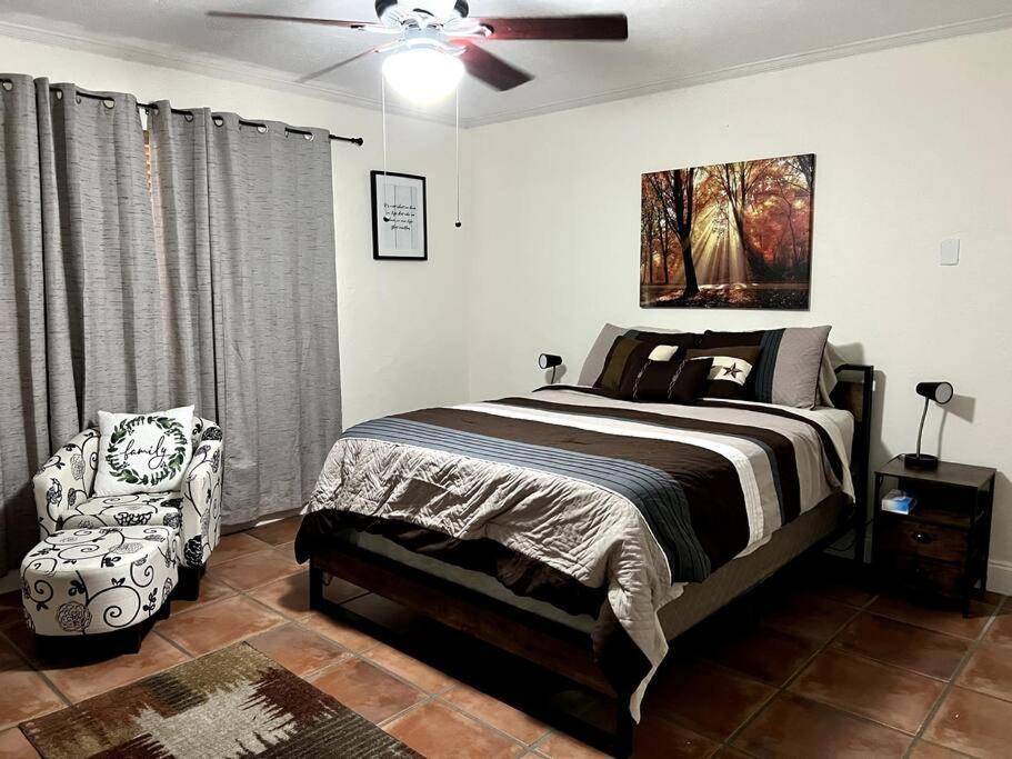 Adorable 2-bedroom House With Free Parking Guest house Miami