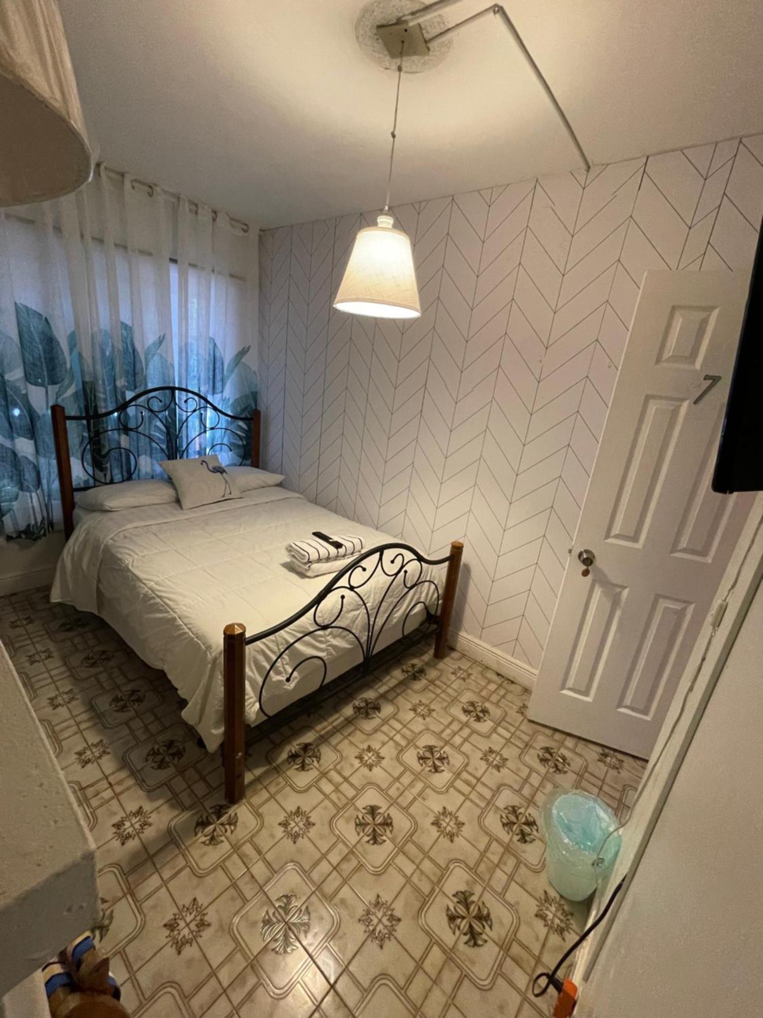 Centrica Calle 8 Homestay