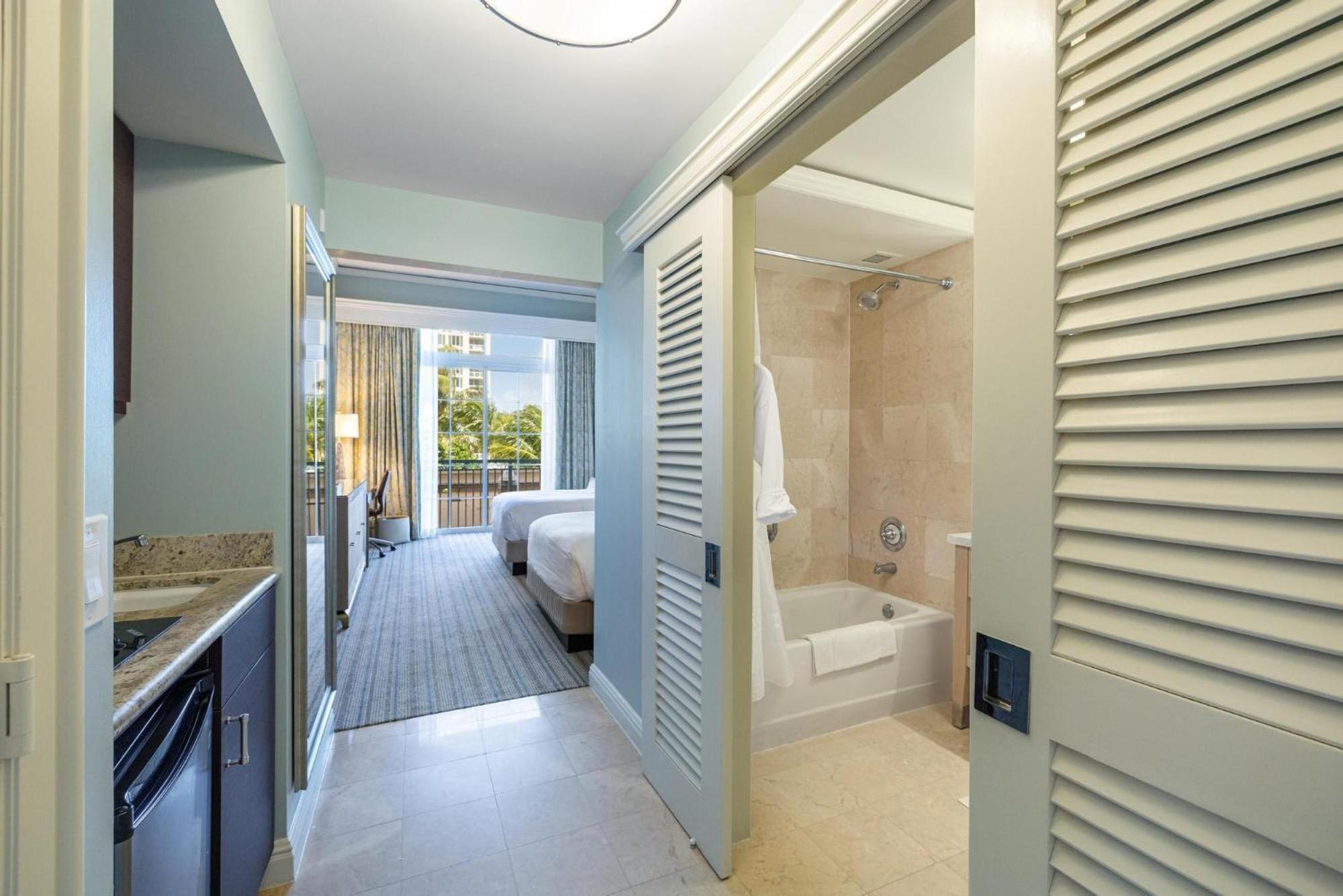 Charming 5 Star Unit Situated At Ritz Carlton-key Biscayne Ferienhaus