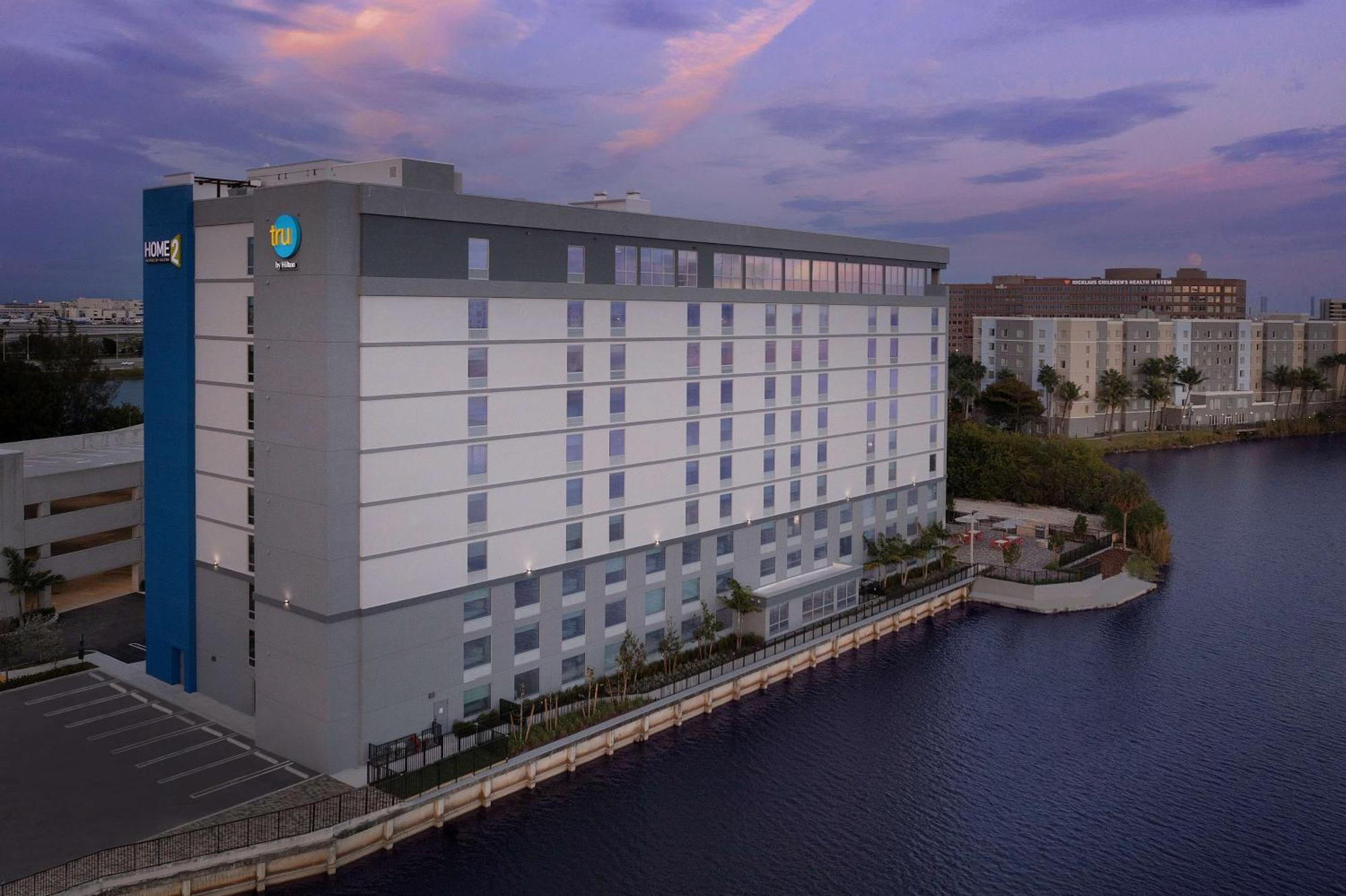 Home2 By Hilton Airport South Blue Lagoon 3*