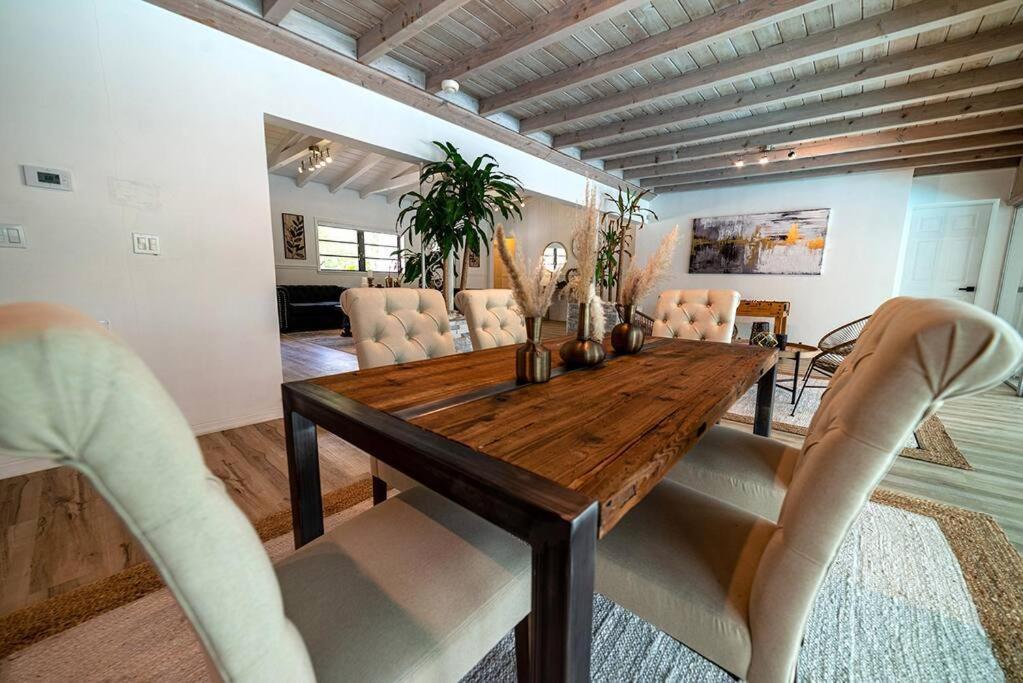 Luxury Village W/pool+grill+minigolf Miami