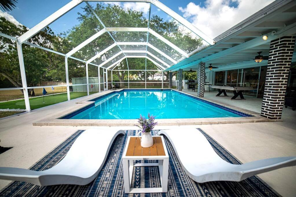 Luxury Village W/pool+grill+minigolf Villa