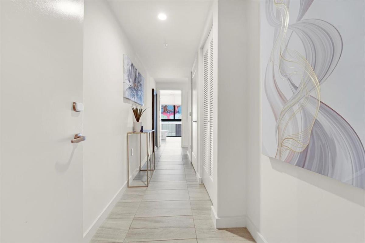Apartment Devereaux Luxury One-bedroom And *