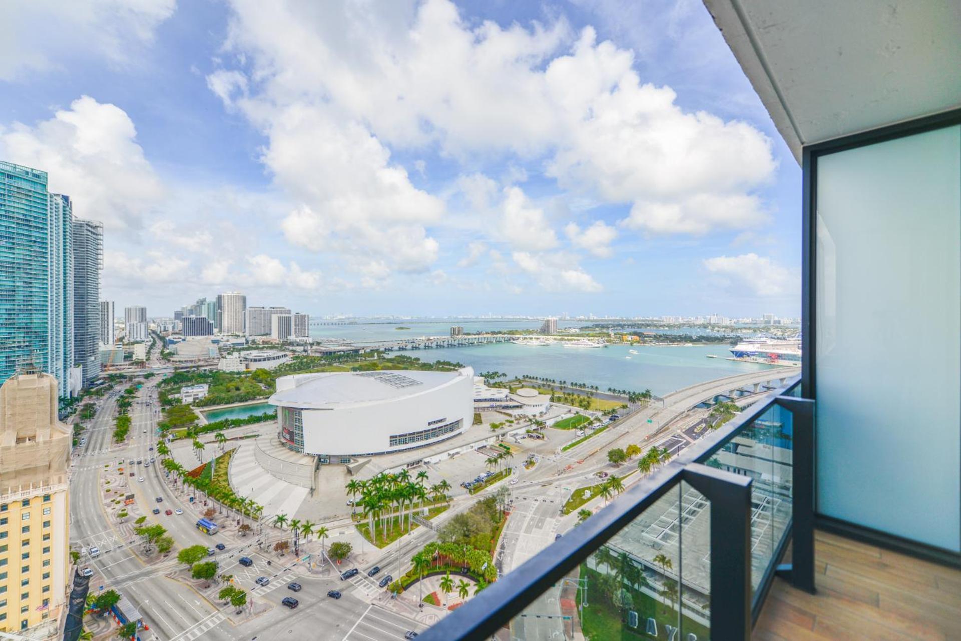Prime Spot - Stunning Studio With Ocean And Bay Views Appartement