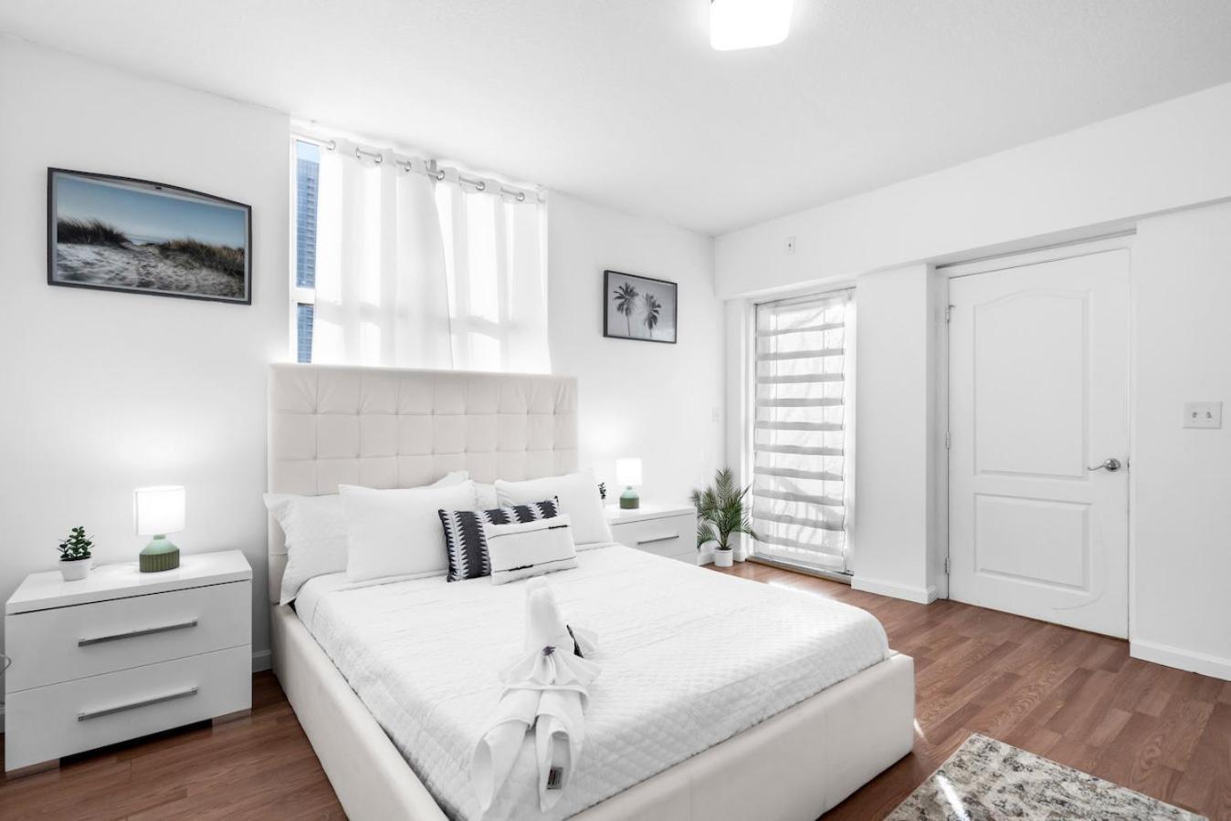 Spacious 2 Bed Unit In Brickell With Free Parking