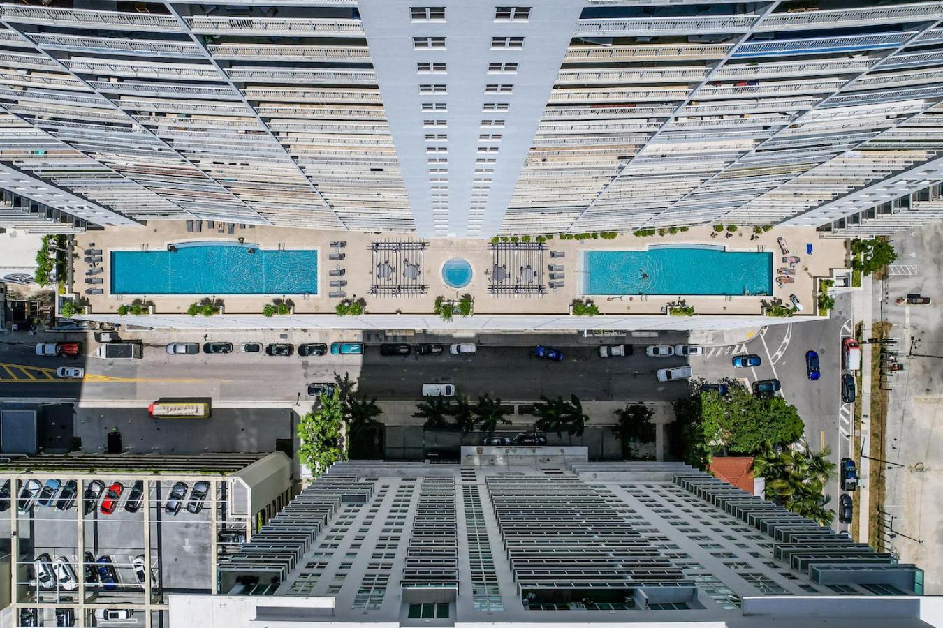 Apartment Spacious 2 Bed Unit In Brickell With Free Parking *