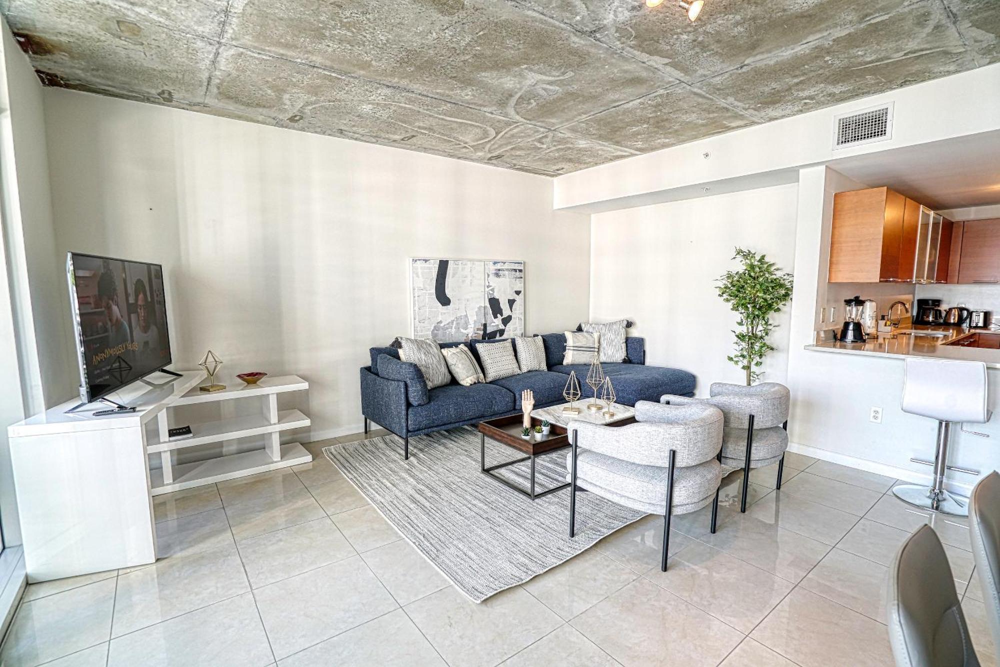 Apartment Prime Location: Midtown Finest