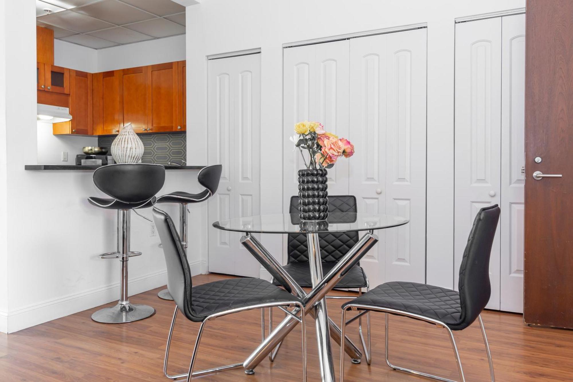 1-bdrm With Balcony - Heart Of Downtown And Wynwood Apartment