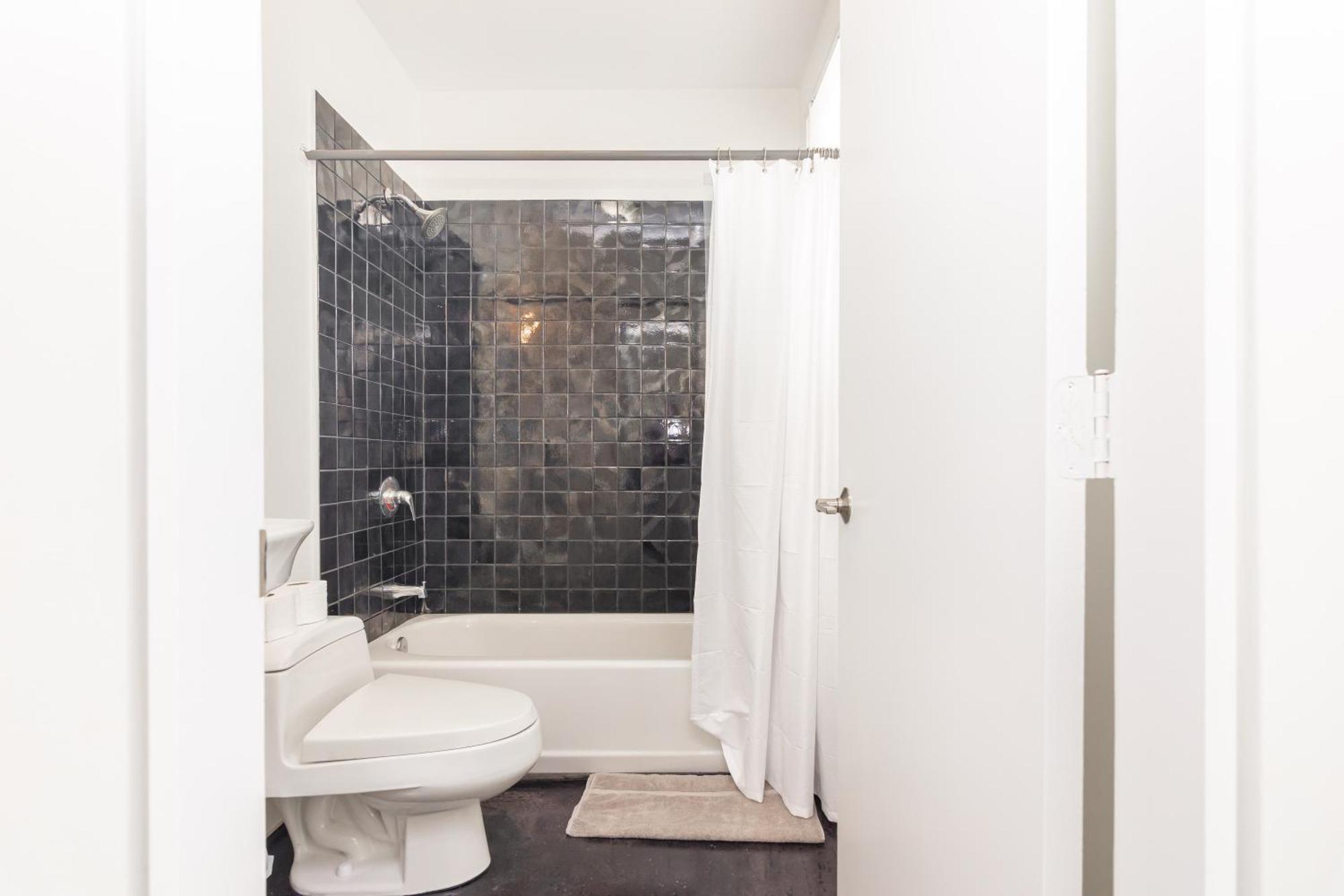 - Heart Of Wynwood And Midtown Apartment Miami