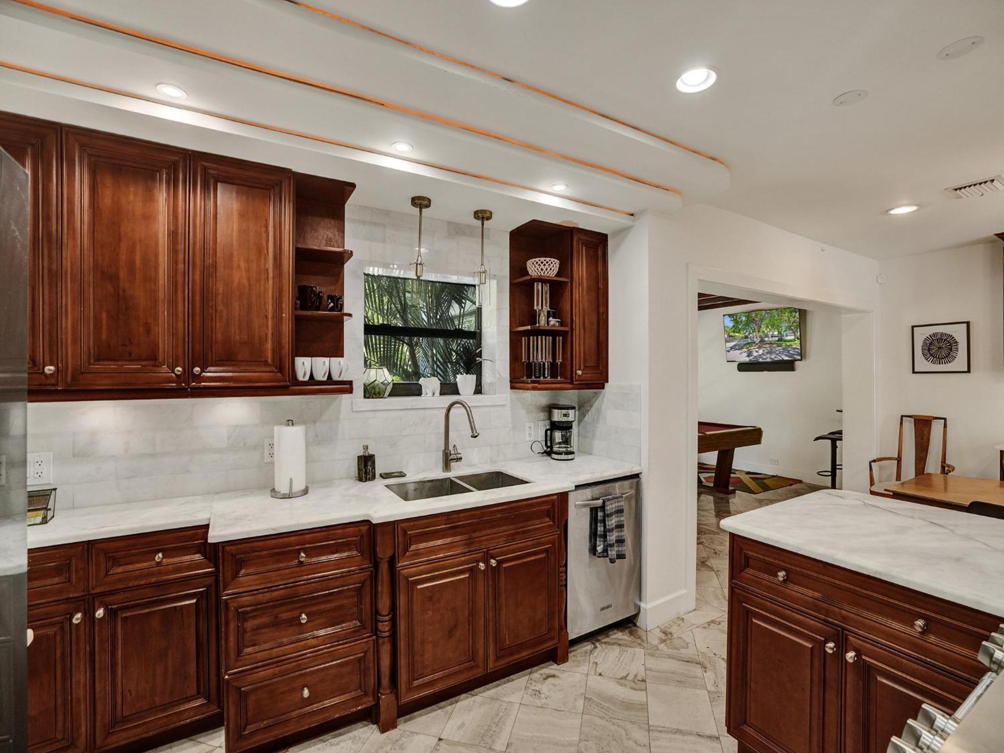 Azzure 10 Mins To South 4 Bedroom Miami