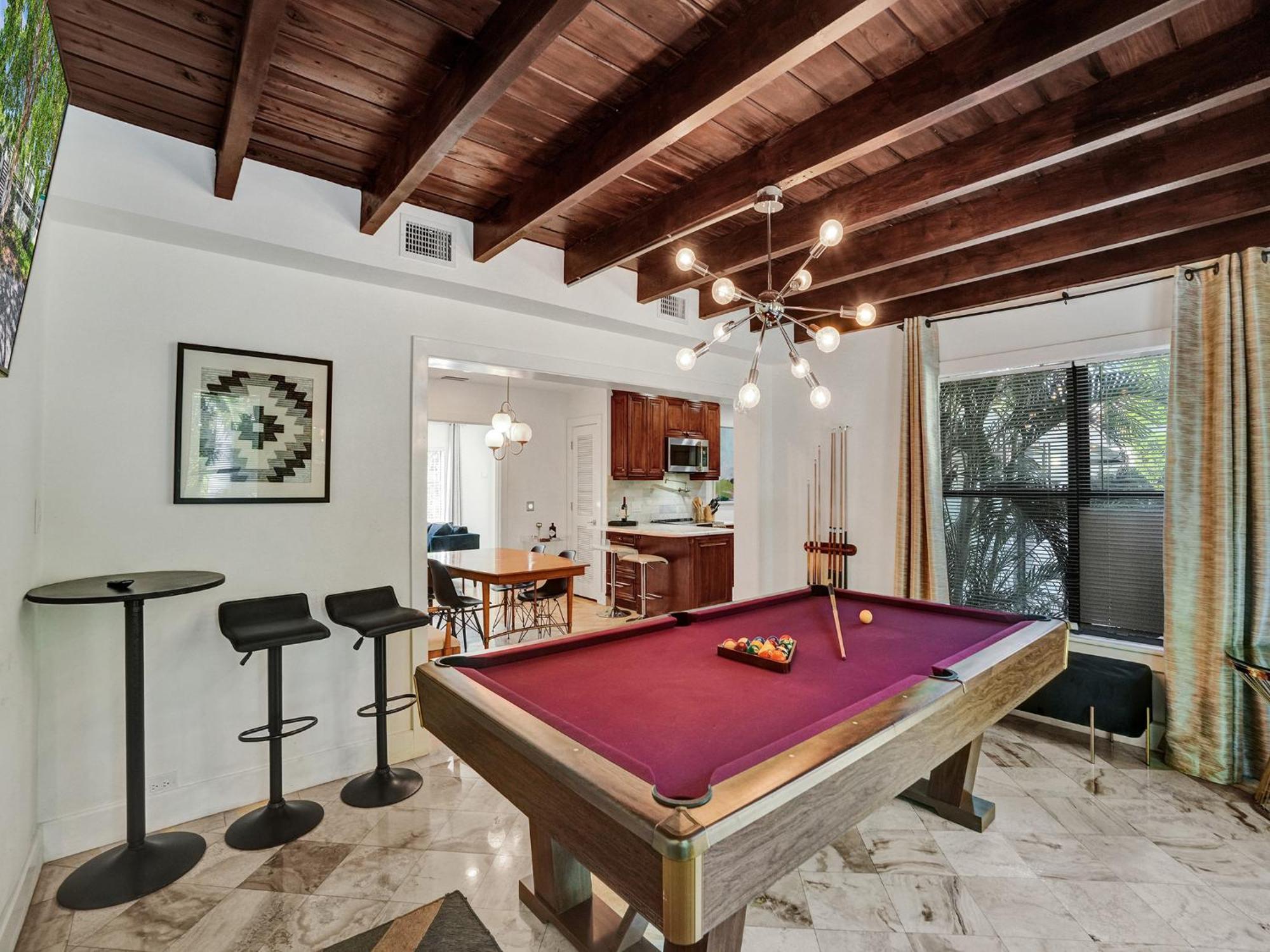 Azzure 10 Mins To South 4 Bedroom Villa Miami