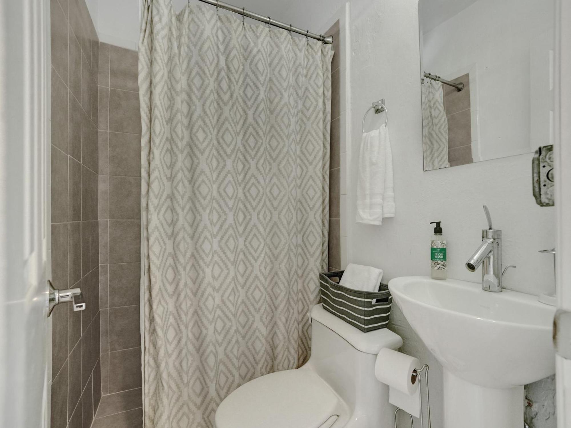 Azzure 10 Mins To South 4 Bedroom Miami
