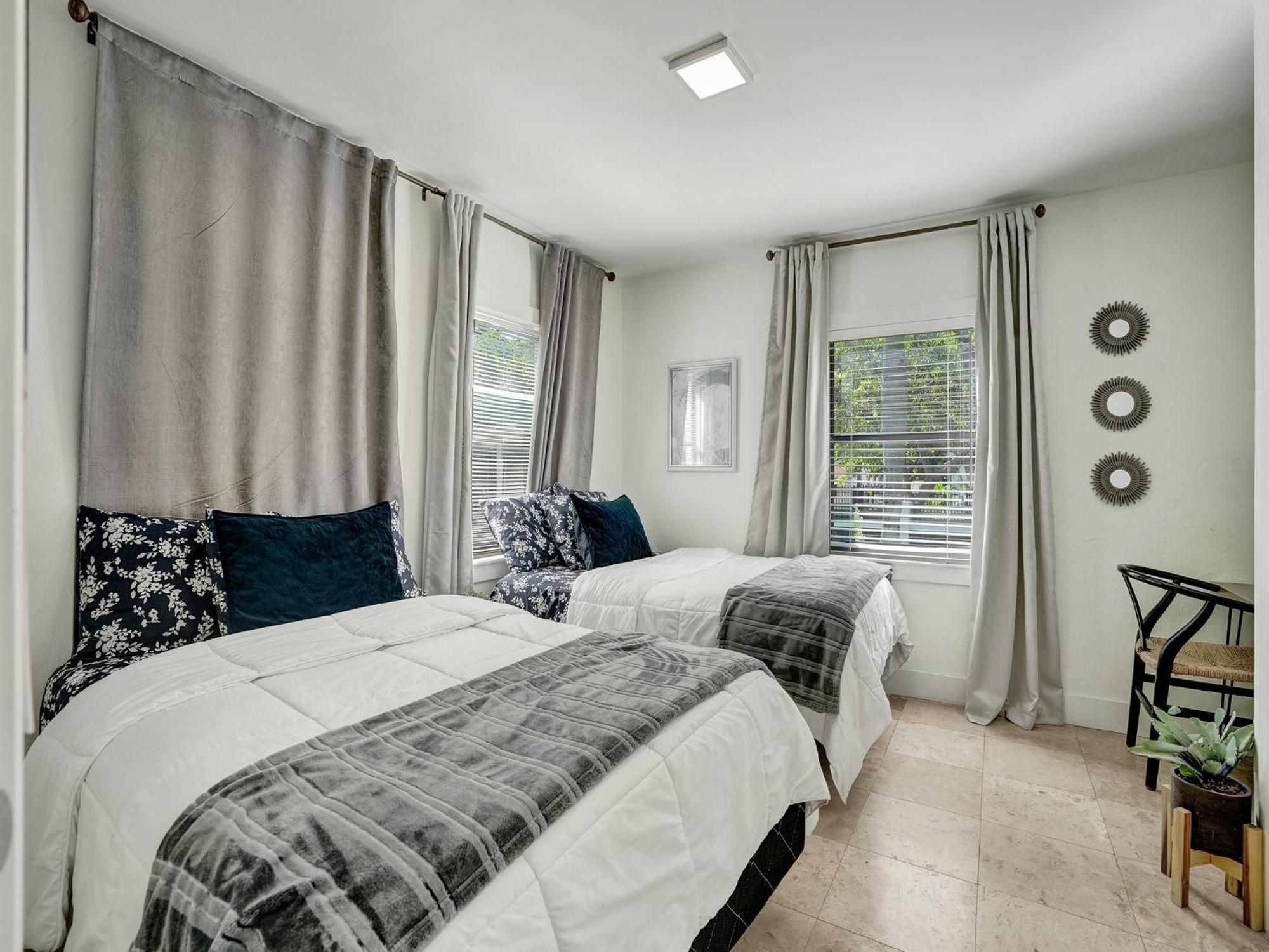 Azzure 10 Mins To South 4 Bedroom Miami