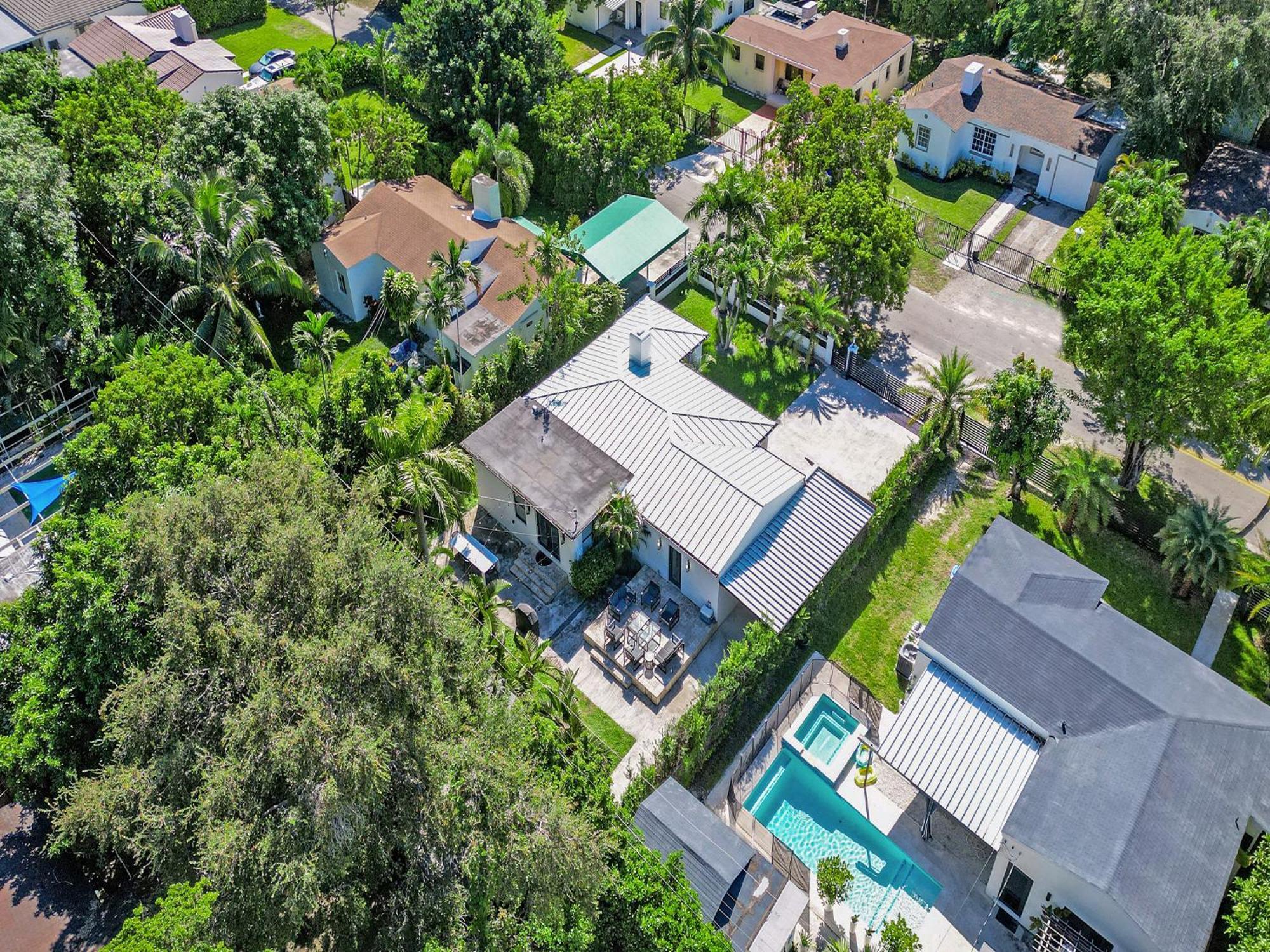 Villa Sinai 4 Bedroom Pool In 10 Mins To South Beach!