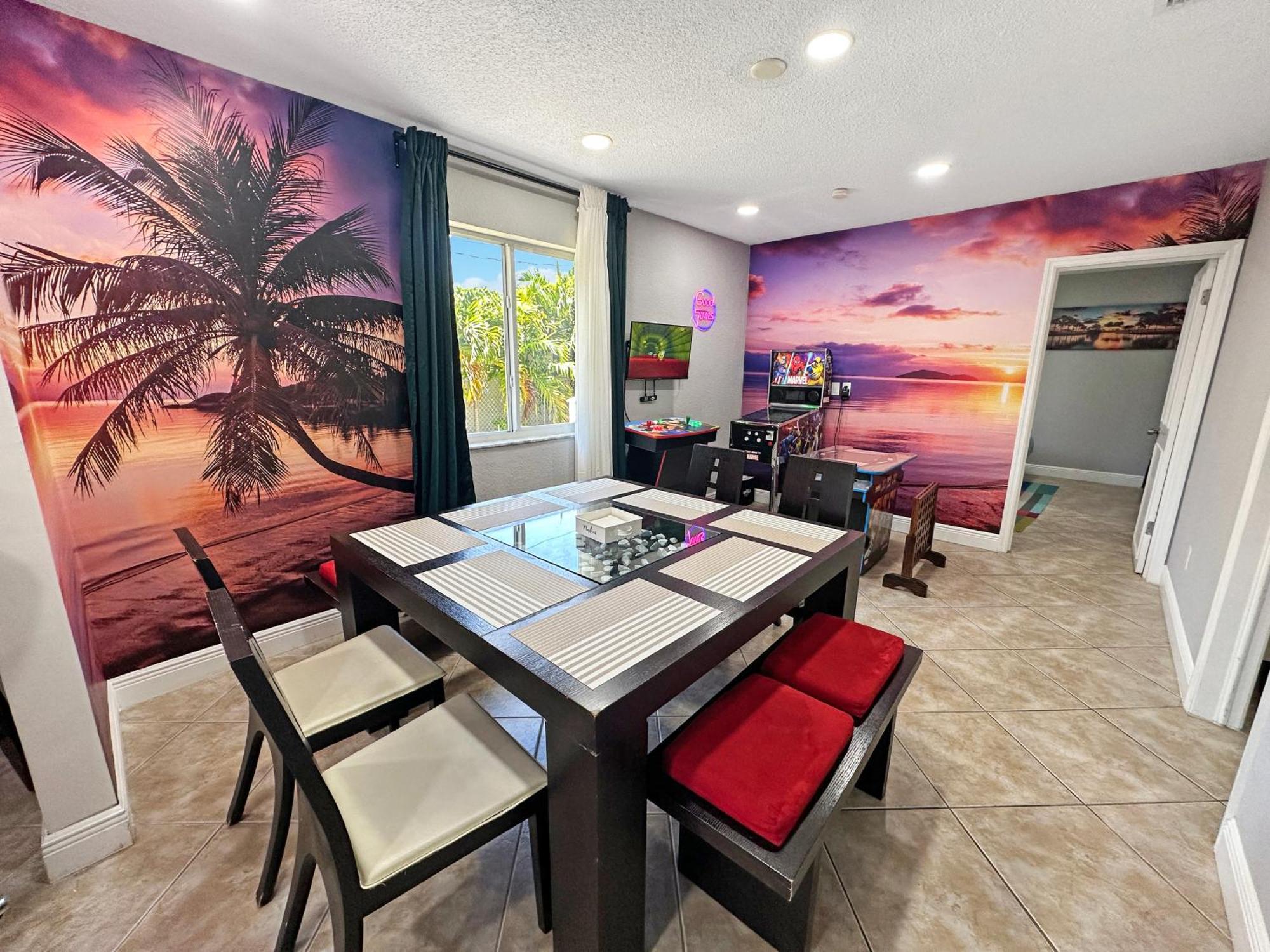 Ferienhaus Vacay Spot Happy Escape 15 Min Massage Shower Prime Loc! 6 Blocks Away From Bars, Nite Clubs, Res, Shops Miami