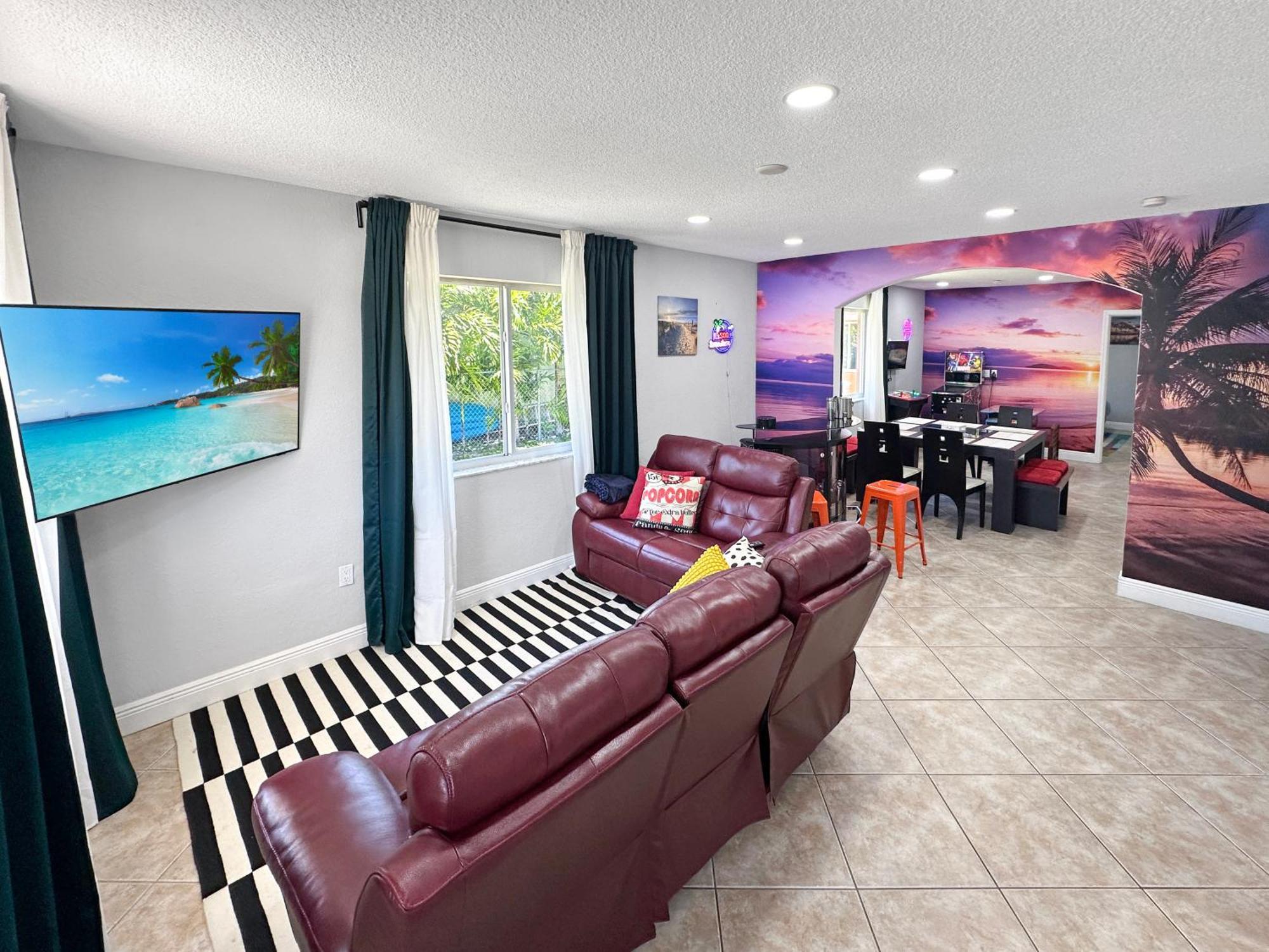 Vacay Spot Happy Escape 15 Min Massage Shower Prime Loc! 6 Blocks Away From Bars, Nite Clubs, Res, Shops * Miami