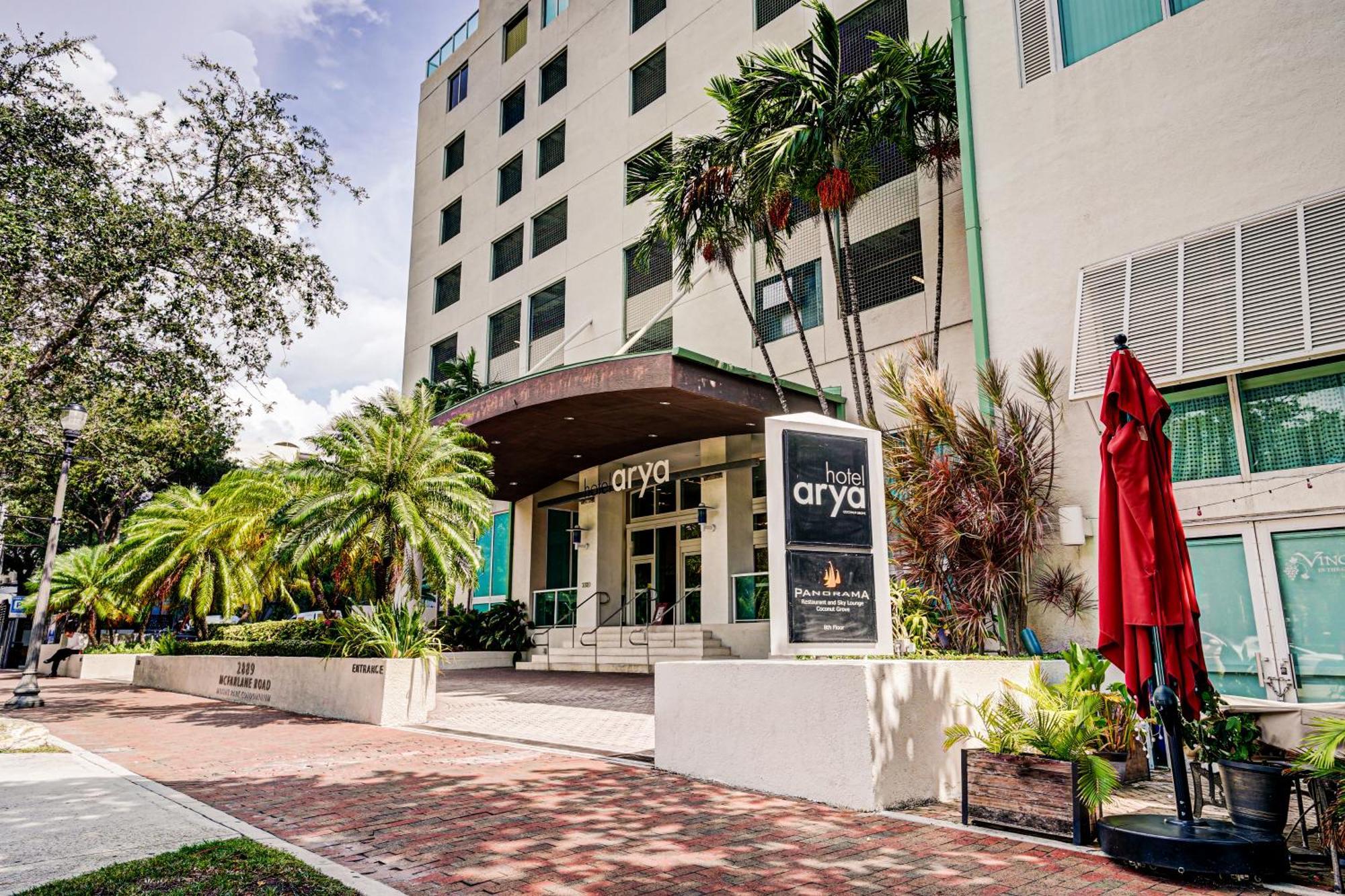 Coconut Grove 10th Floor Private Unit Parking Included Hotel