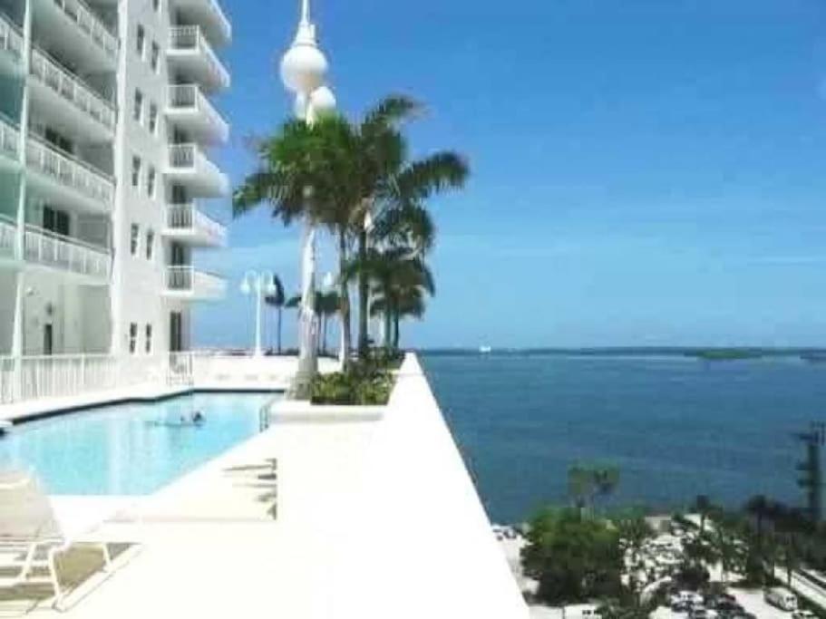 Stunning 1 Bdr 1 Bth • Brickell • Bay & Views