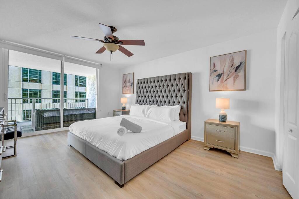 Stunning 1 Bdr 1 Bth • Brickell • Bay & Views Miami