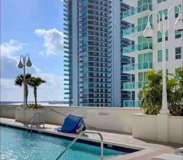 Stunning 1 Bdr 1 Bth • Brickell • Bay & Views Appartement