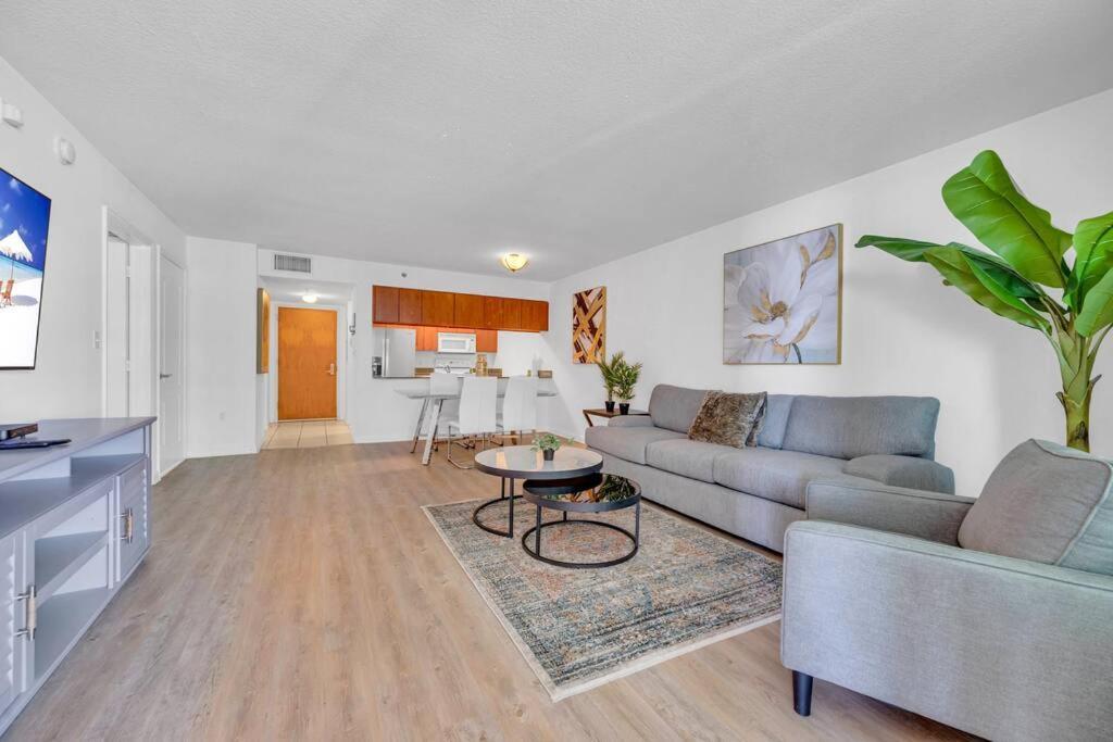 Stunning 1 Bdr 1 Bth • Brickell • Bay & Views Appartement