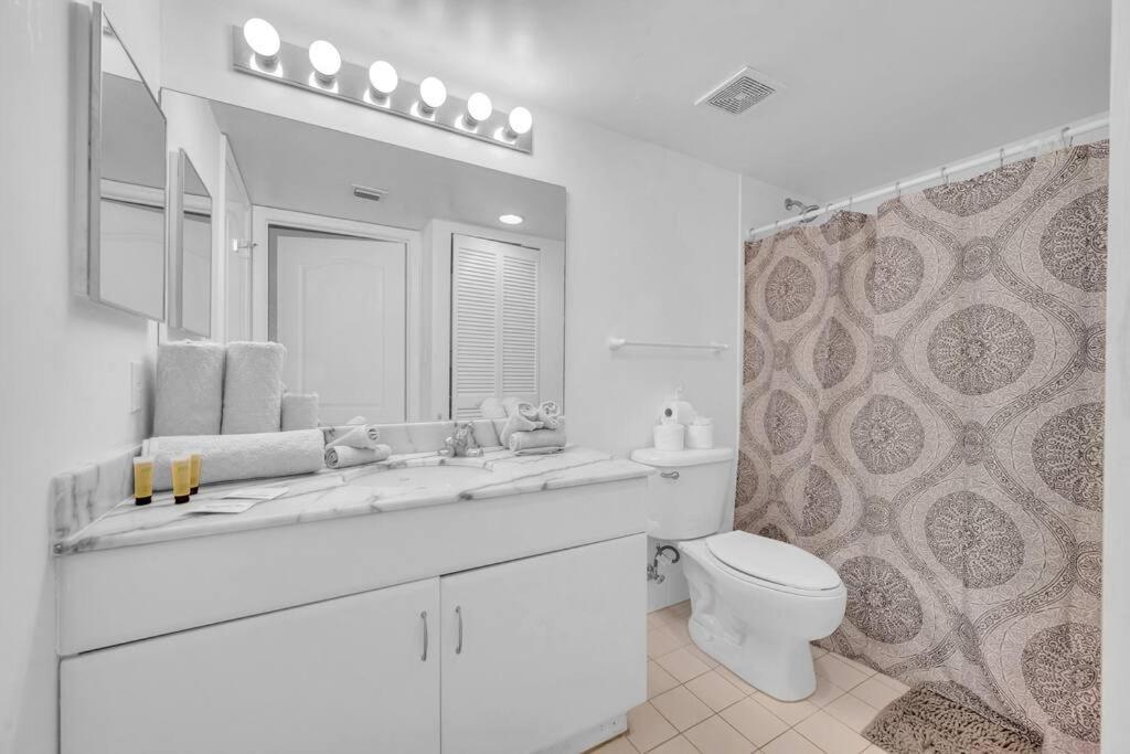 Stunning 1 Bdr 1 Bth • Brickell • Bay & Views Appartement *