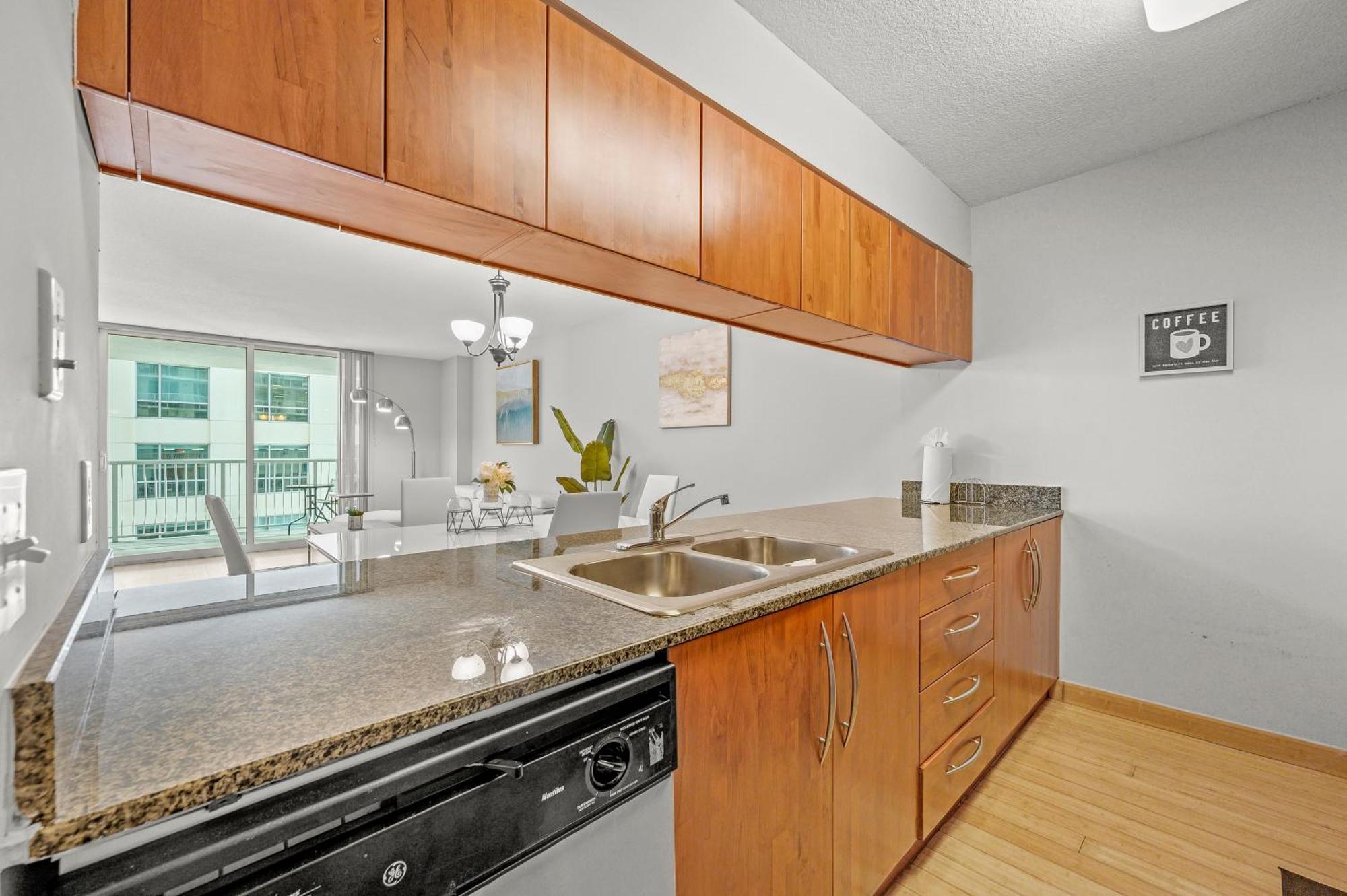 Luxurious 1 Bed • Brickell • Ocean Views Apartment