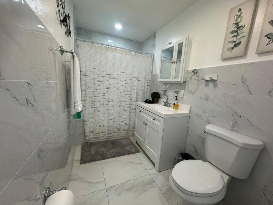 Villa Brickell + Wynwood Wonderland: Spacious 6br *